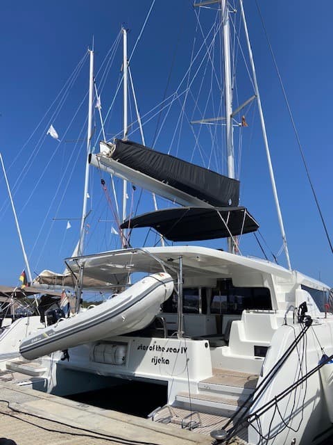 Lagoon 46  - photo 4