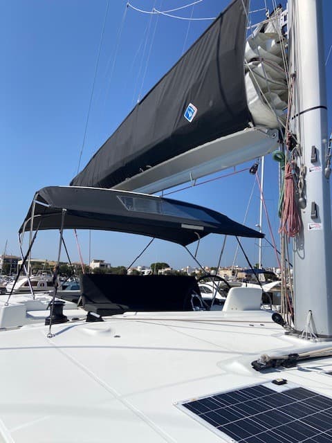 Lagoon 46  - photo 8