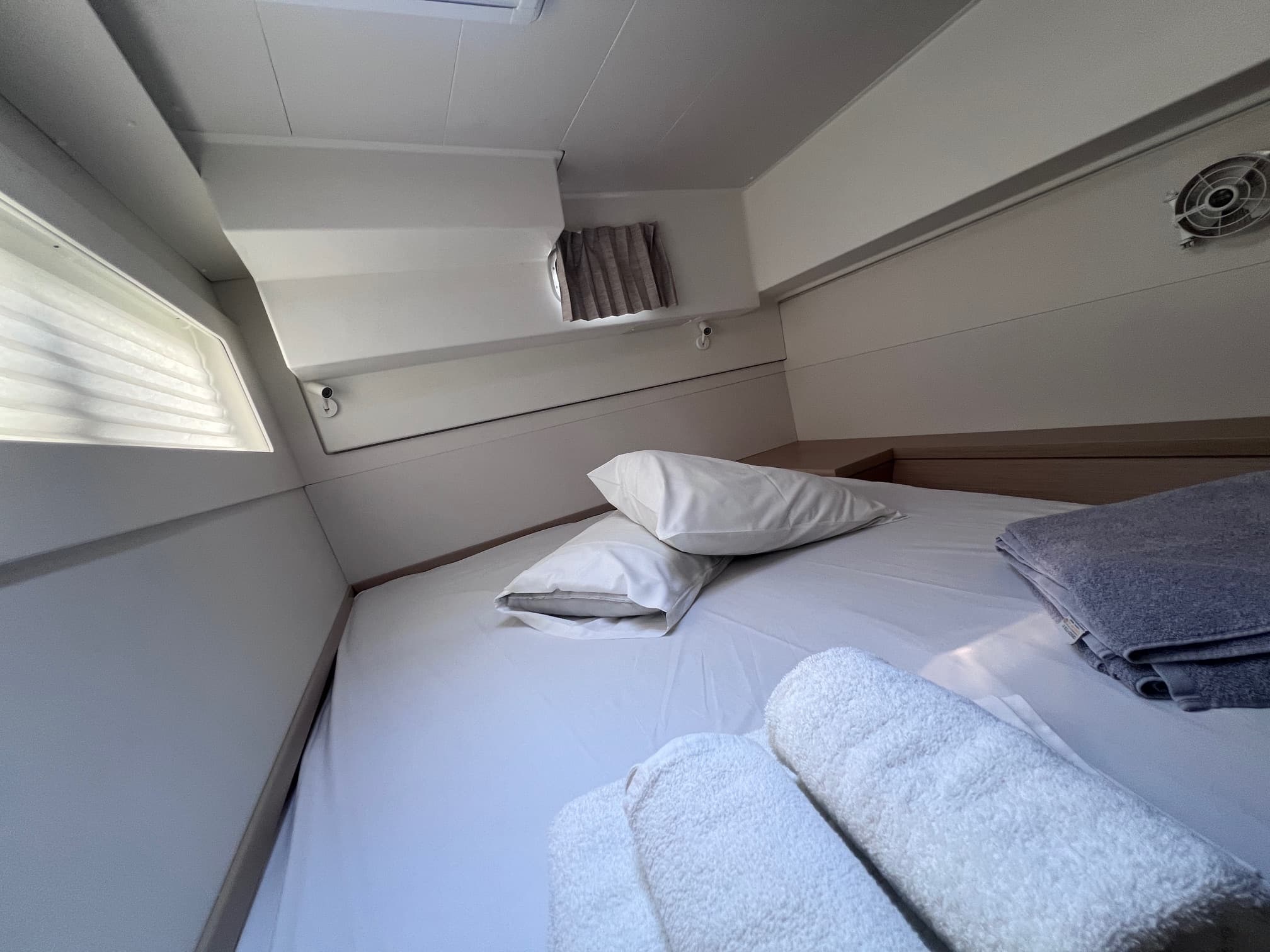 Lagoon 40 - photo 29