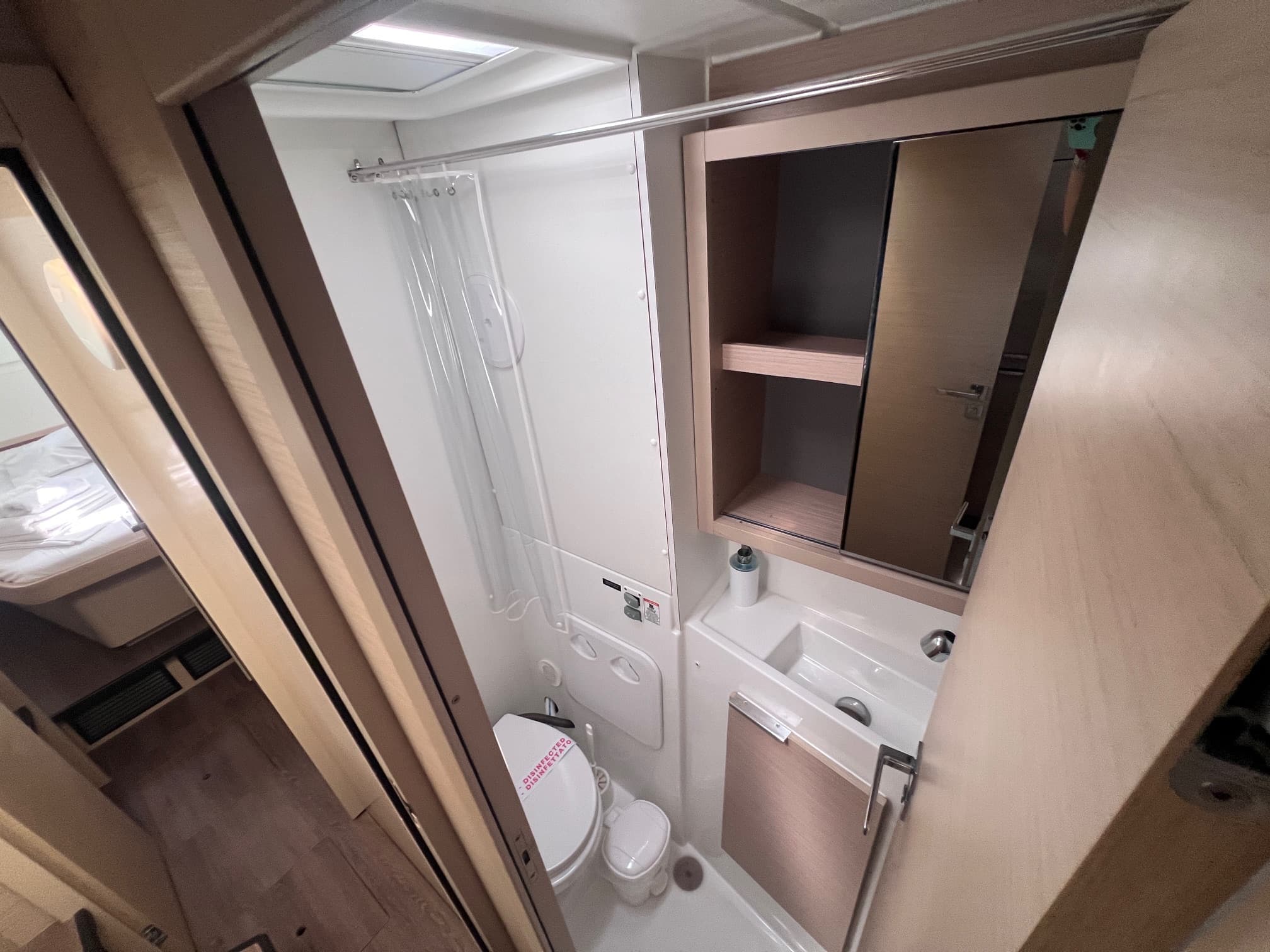 Lagoon 40 - photo 23