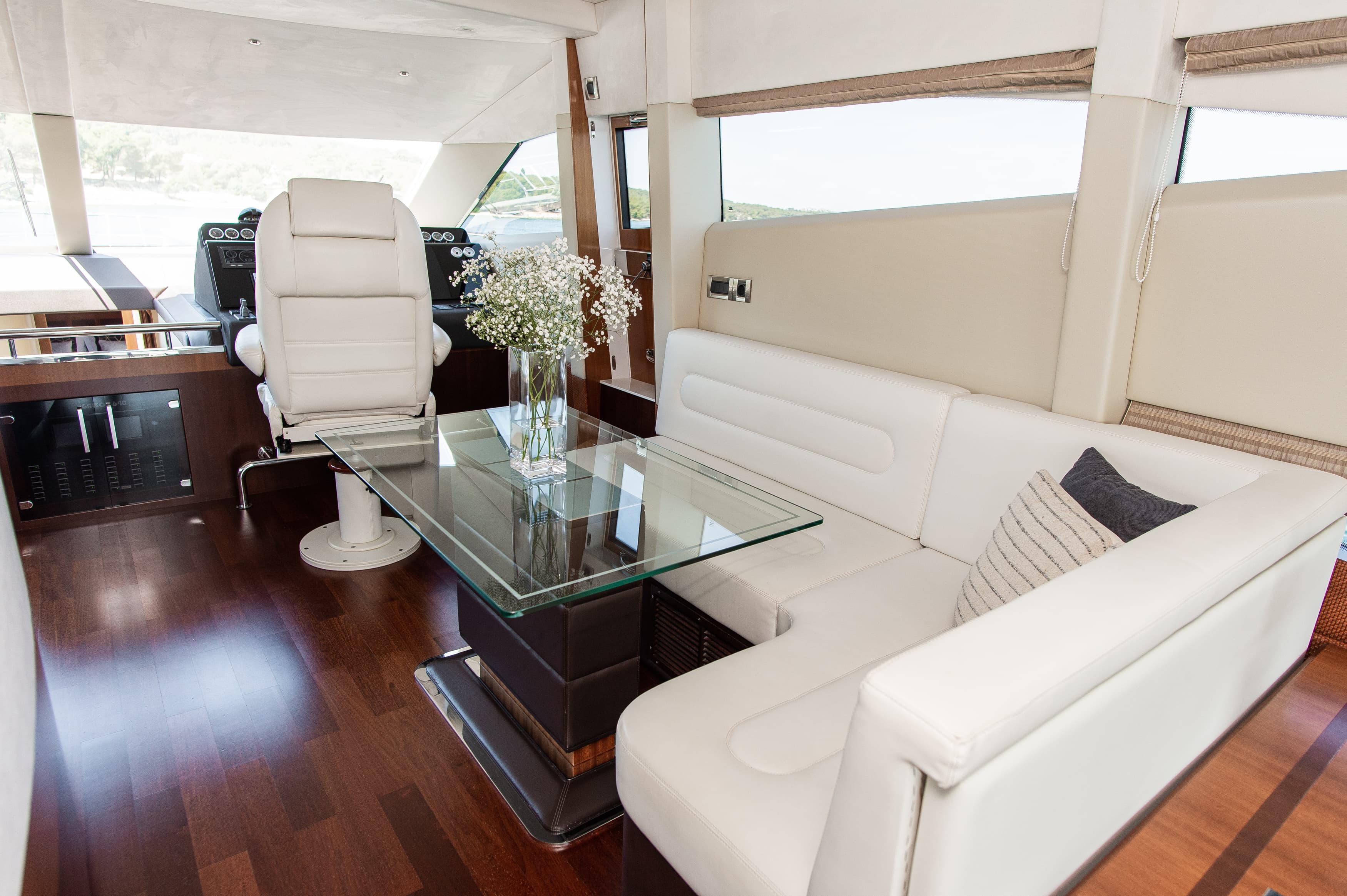 Galeon 640 Fly - photo 24