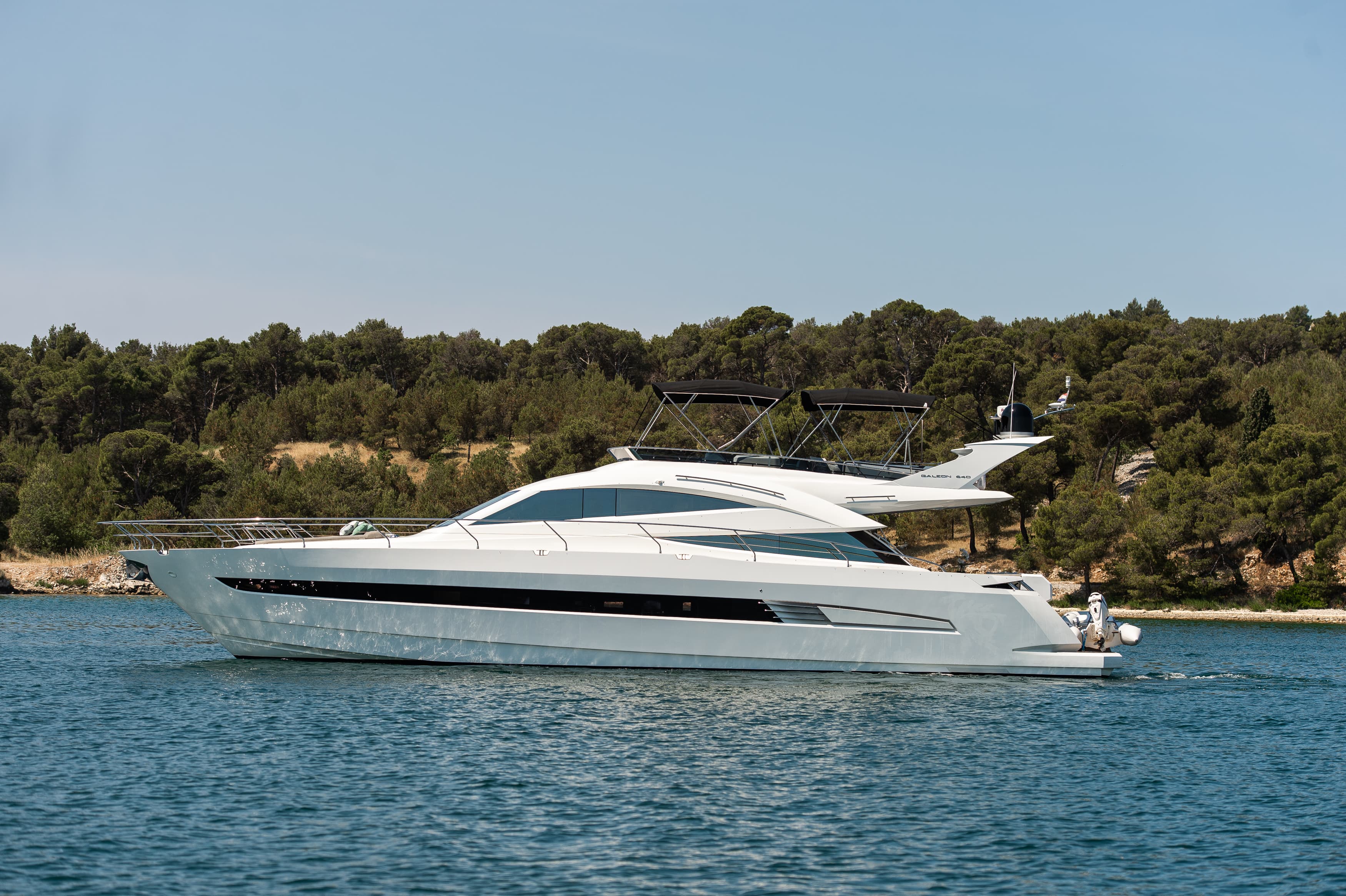 Galeon 640 Fly - photo 8