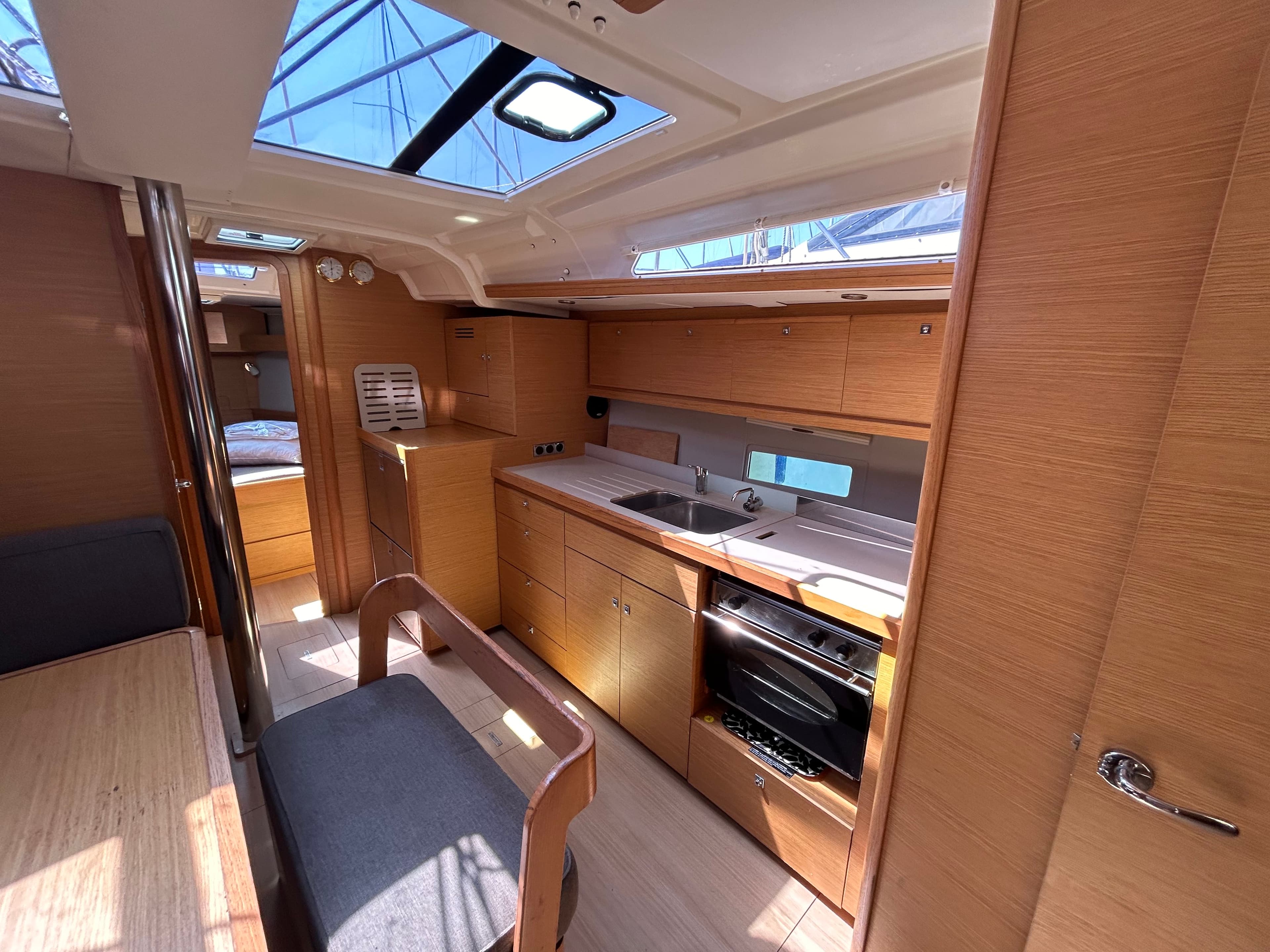 Dufour 430 - photo 20