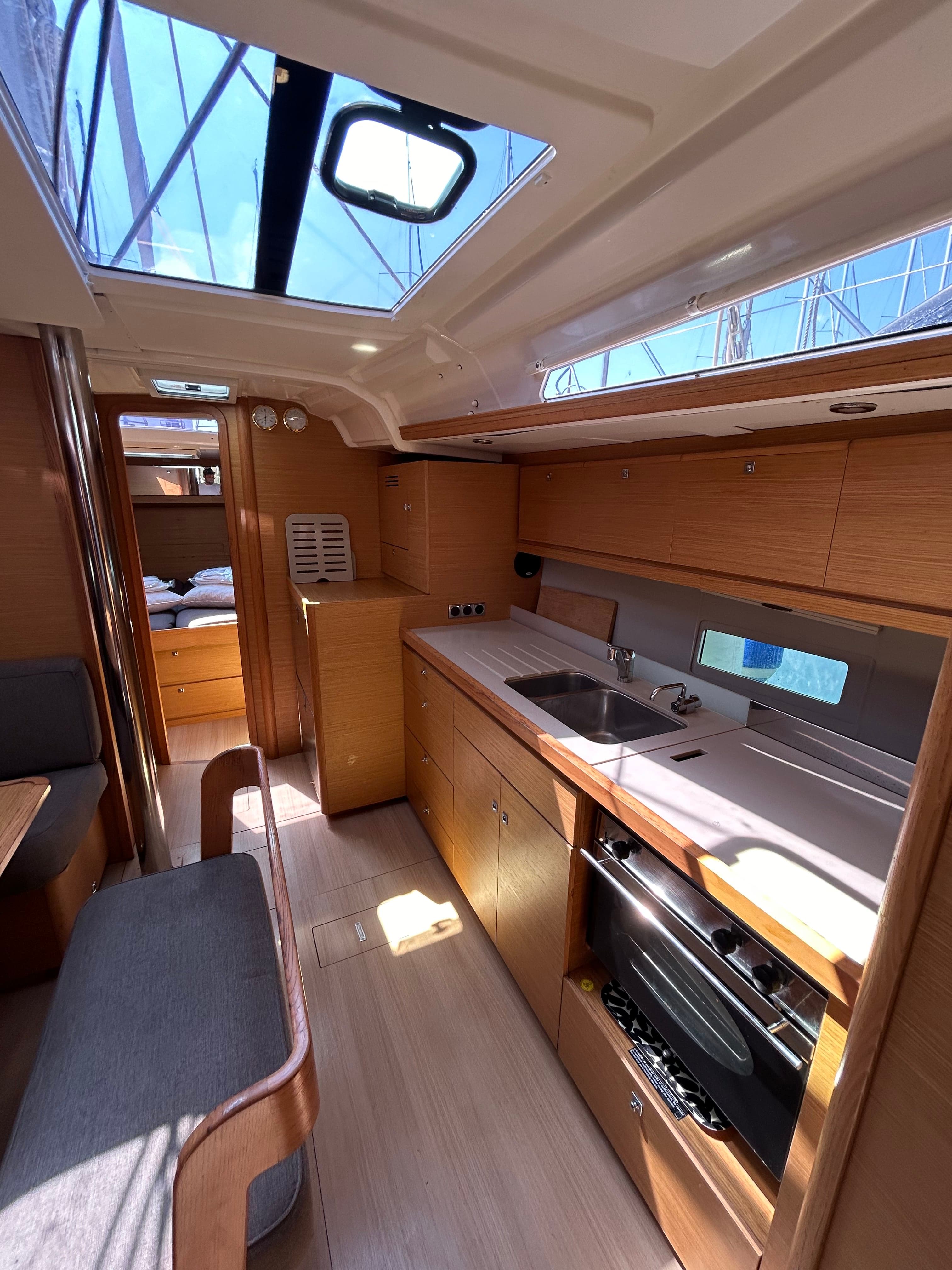 Dufour 430 - photo 17