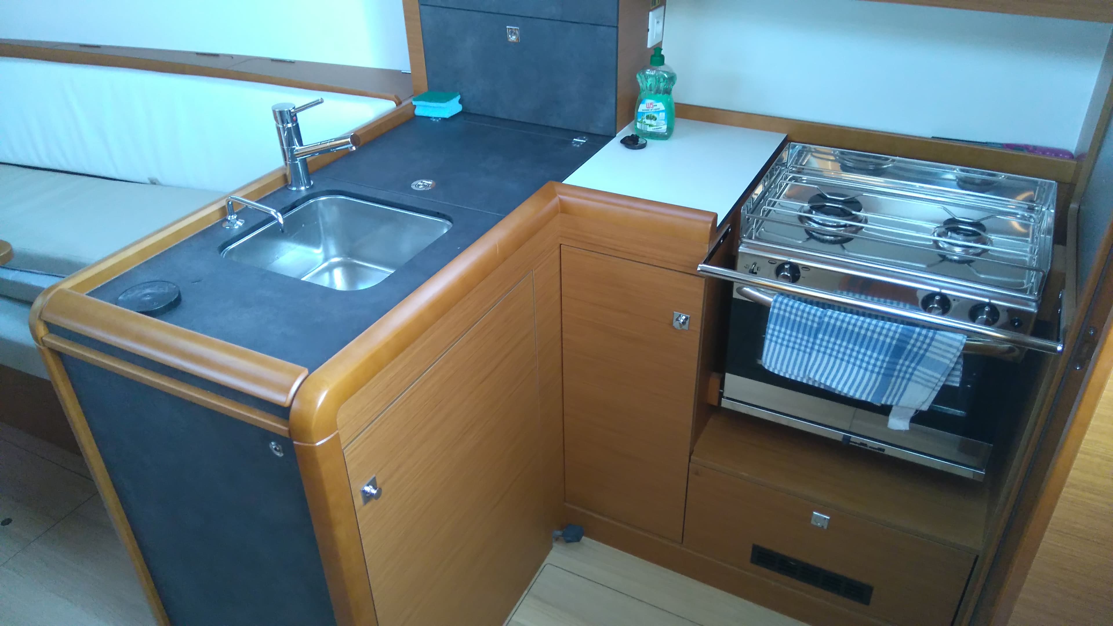 Sun Odyssey 349 - photo 4