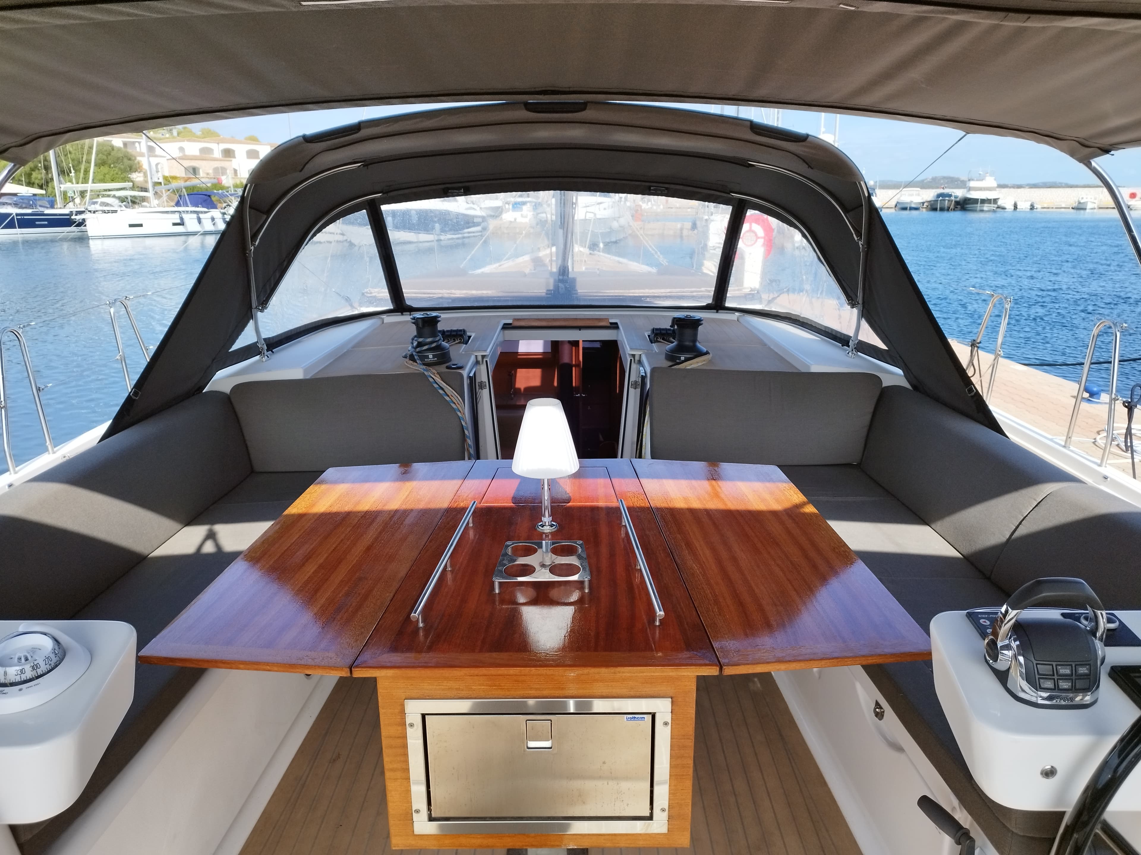 Dufour 56 Exclusive - photo 10