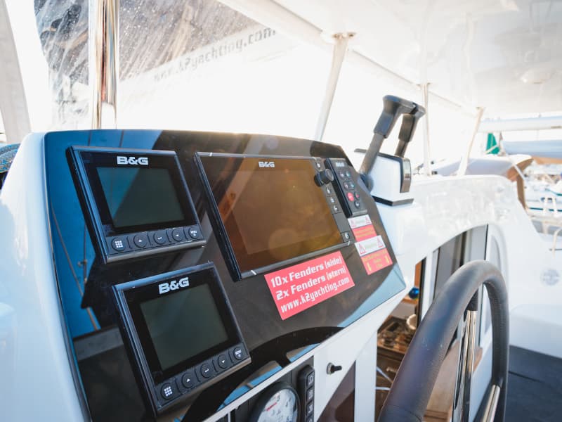 Lagoon 380 - photo 5