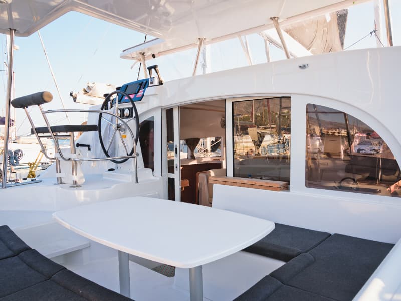 Lagoon 380 - photo 13