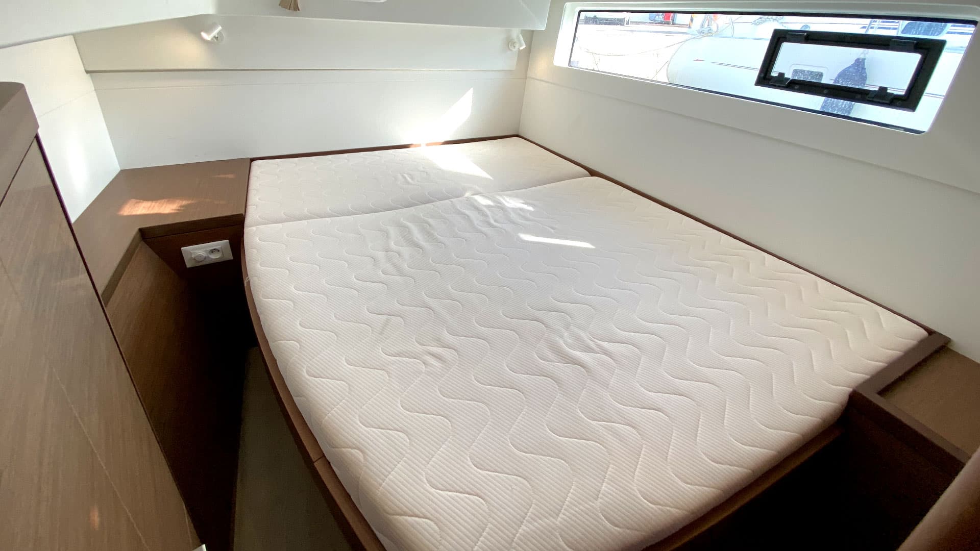 Lagoon 40 - photo 19