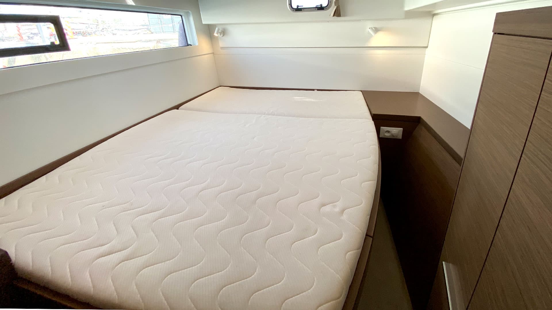 Lagoon 40 - photo 22