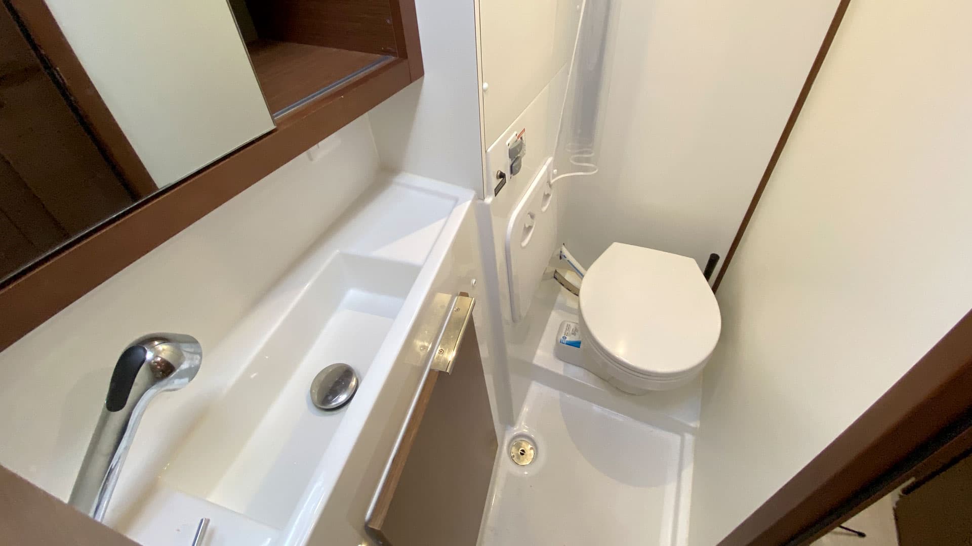 Lagoon 40 - photo 21