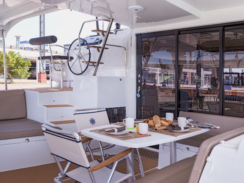 Lagoon 42 - photo 12