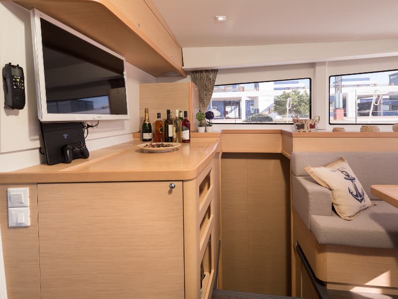 Lagoon 42 - photo 29