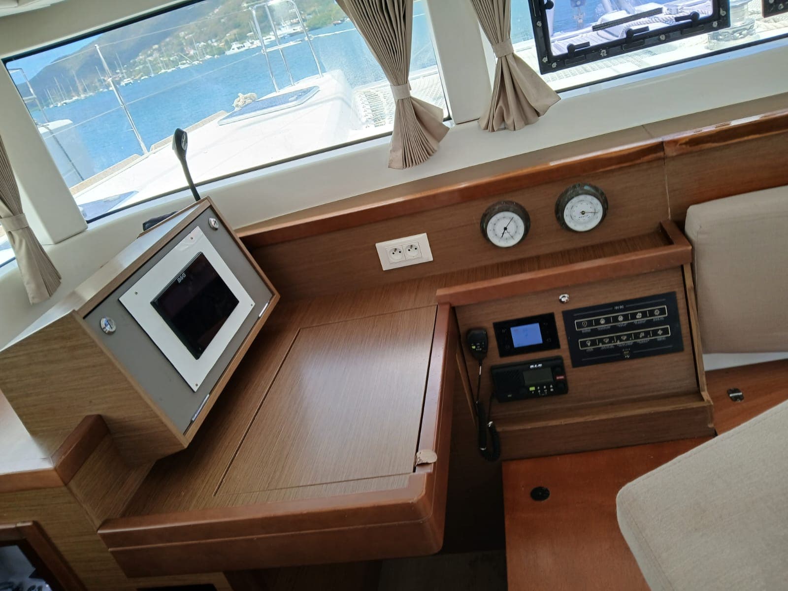 Lagoon 42 - photo 18