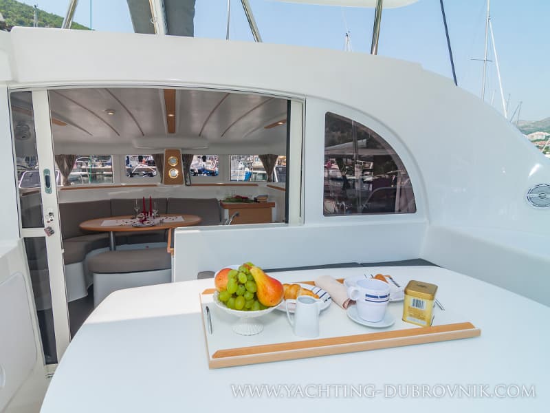 Lagoon 380 - photo 10