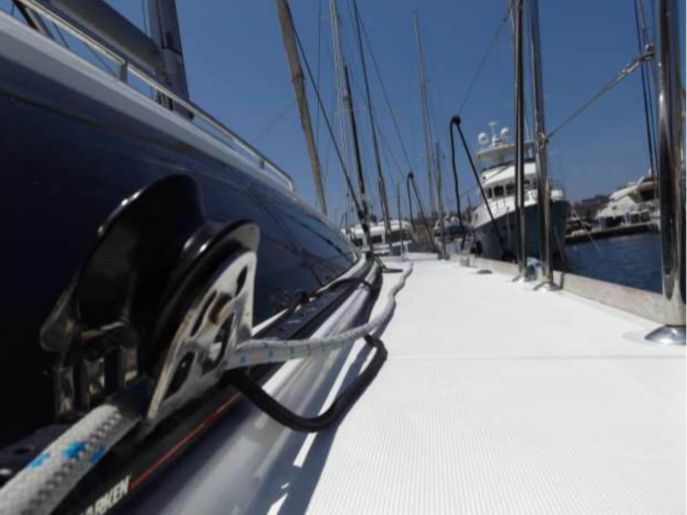 Jeanneau 53 - photo 12