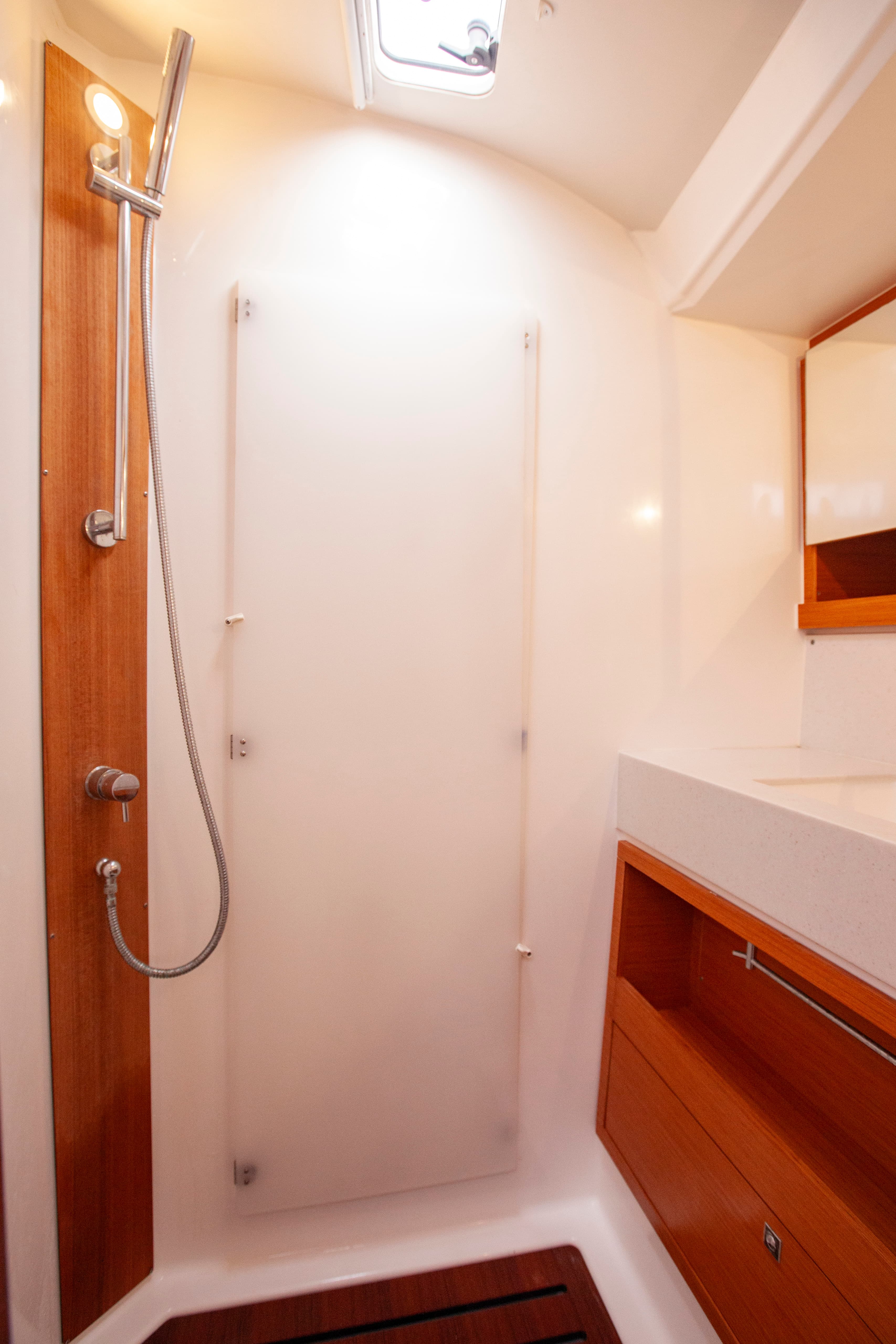 Dufour 470 - photo 14