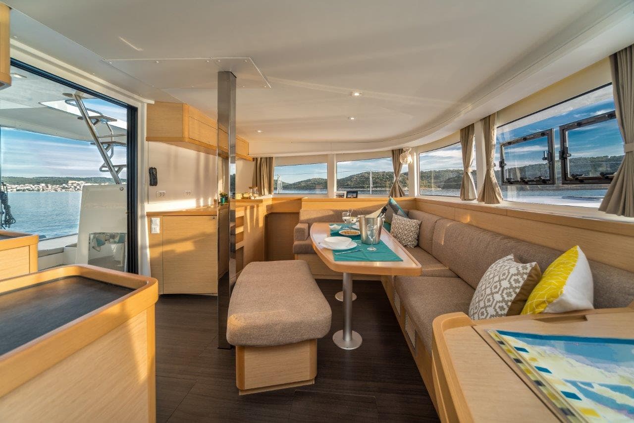 Lagoon 42 - photo 12