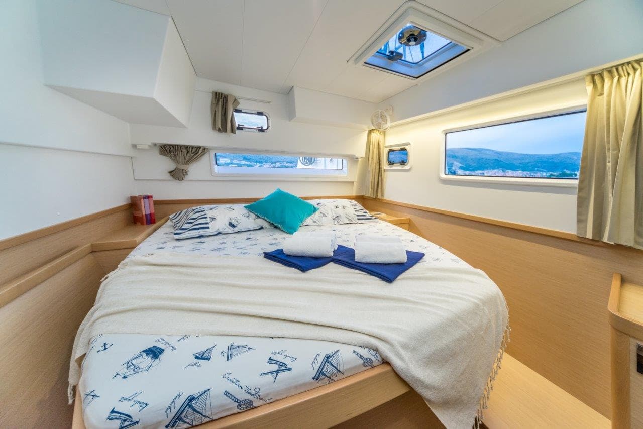 Lagoon 42 - photo 14