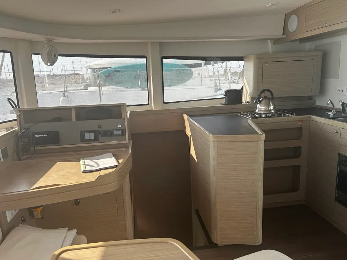 Lagoon 42 - photo 27