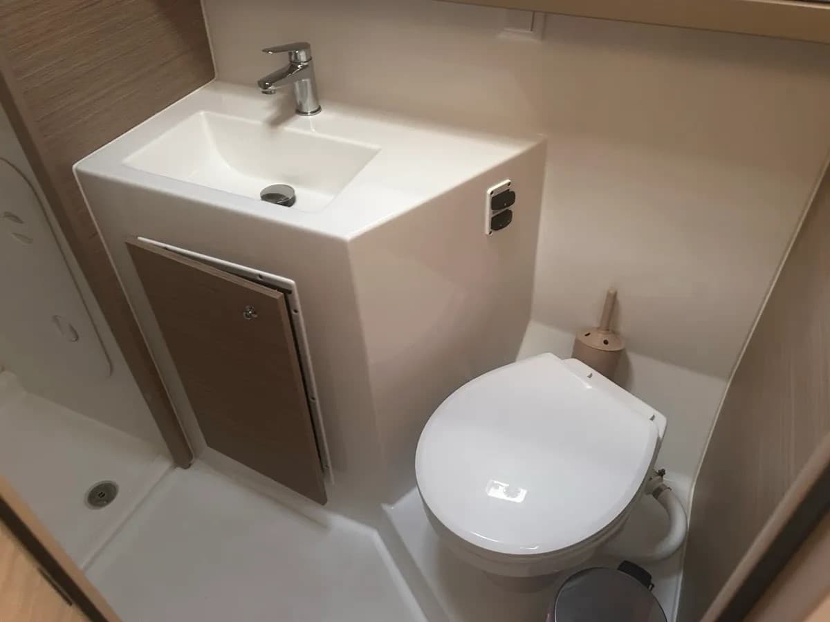 Lagoon 42 - photo 13