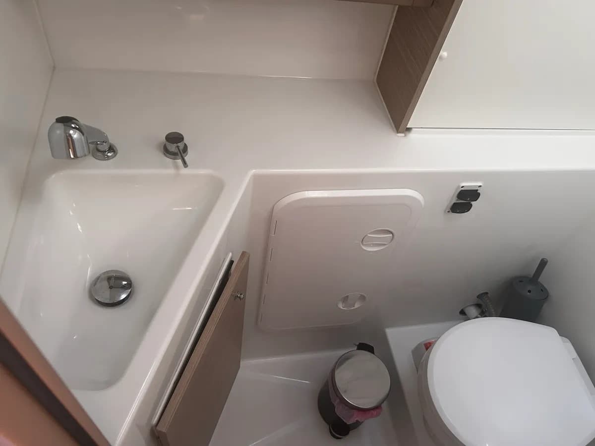 Lagoon 42 - photo 22