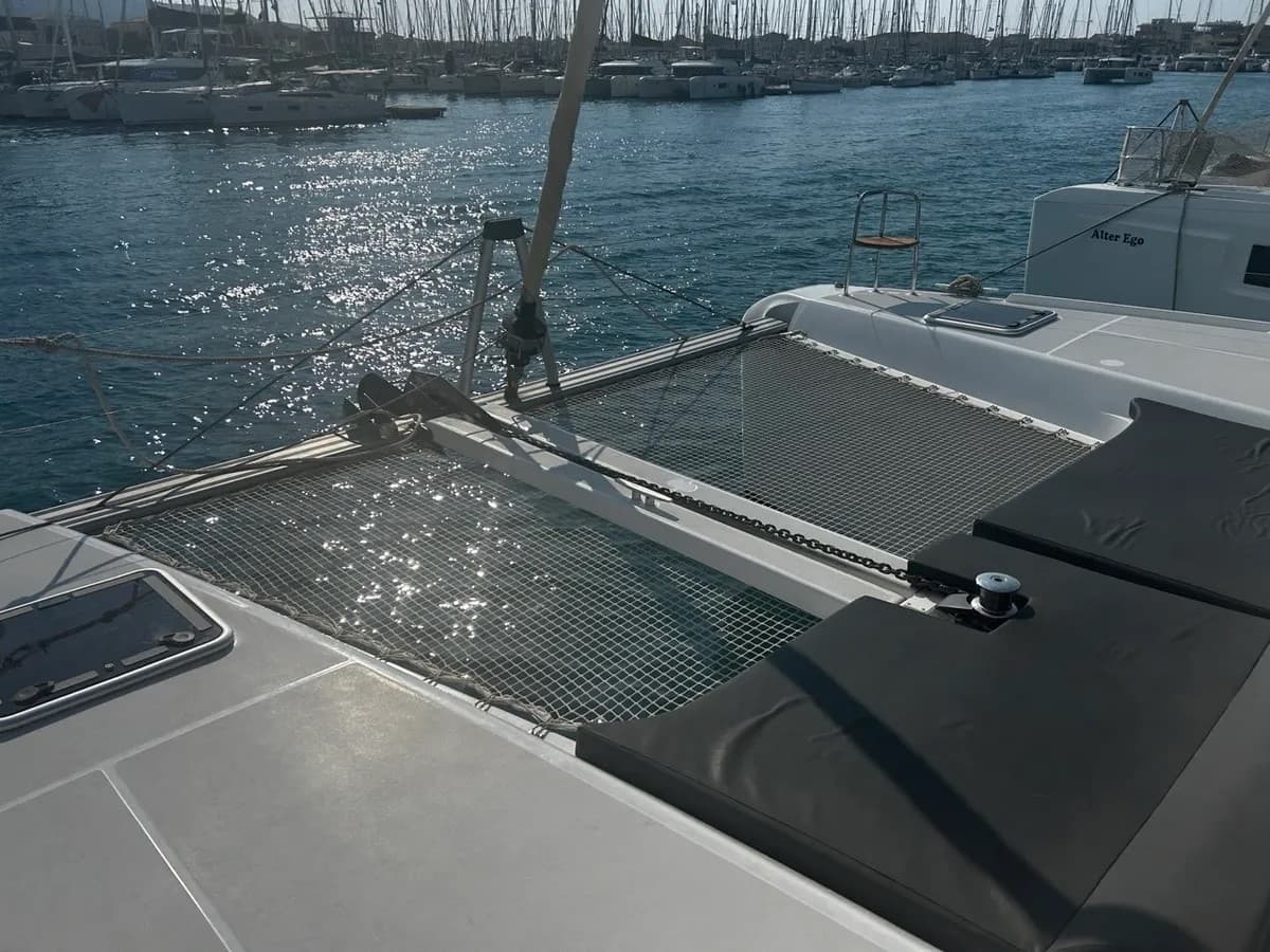 Lagoon 42 - photo 14