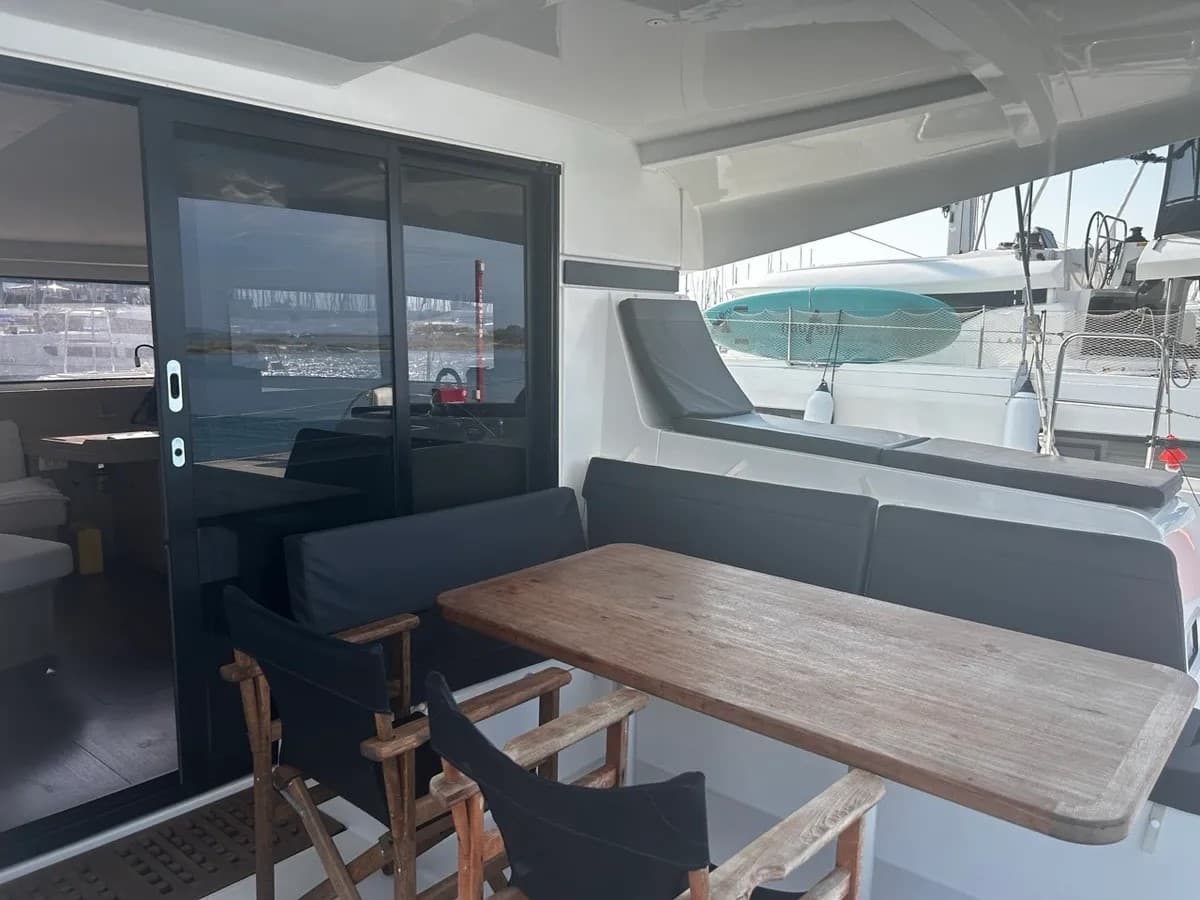 Lagoon 42 - photo 17