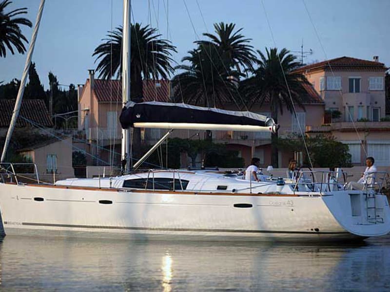 Oceanis 43 - photo