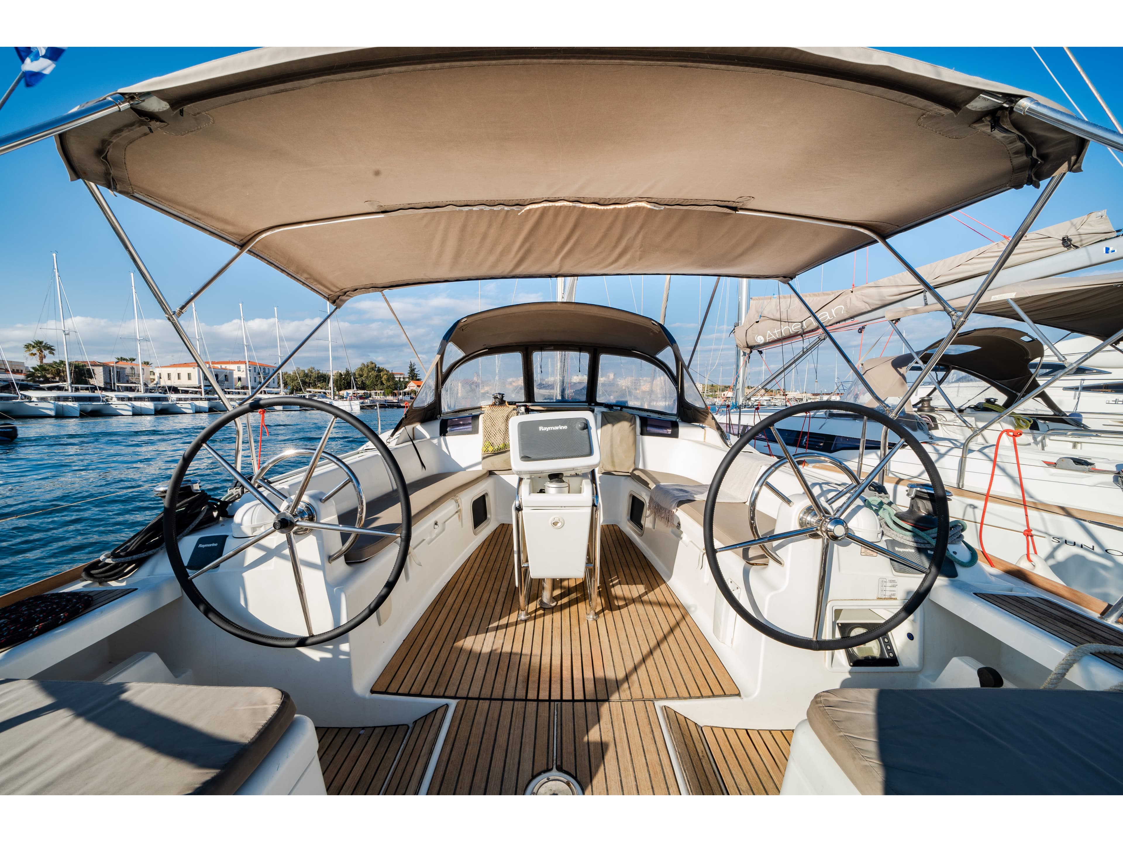 Sun Odyssey 439 - photo