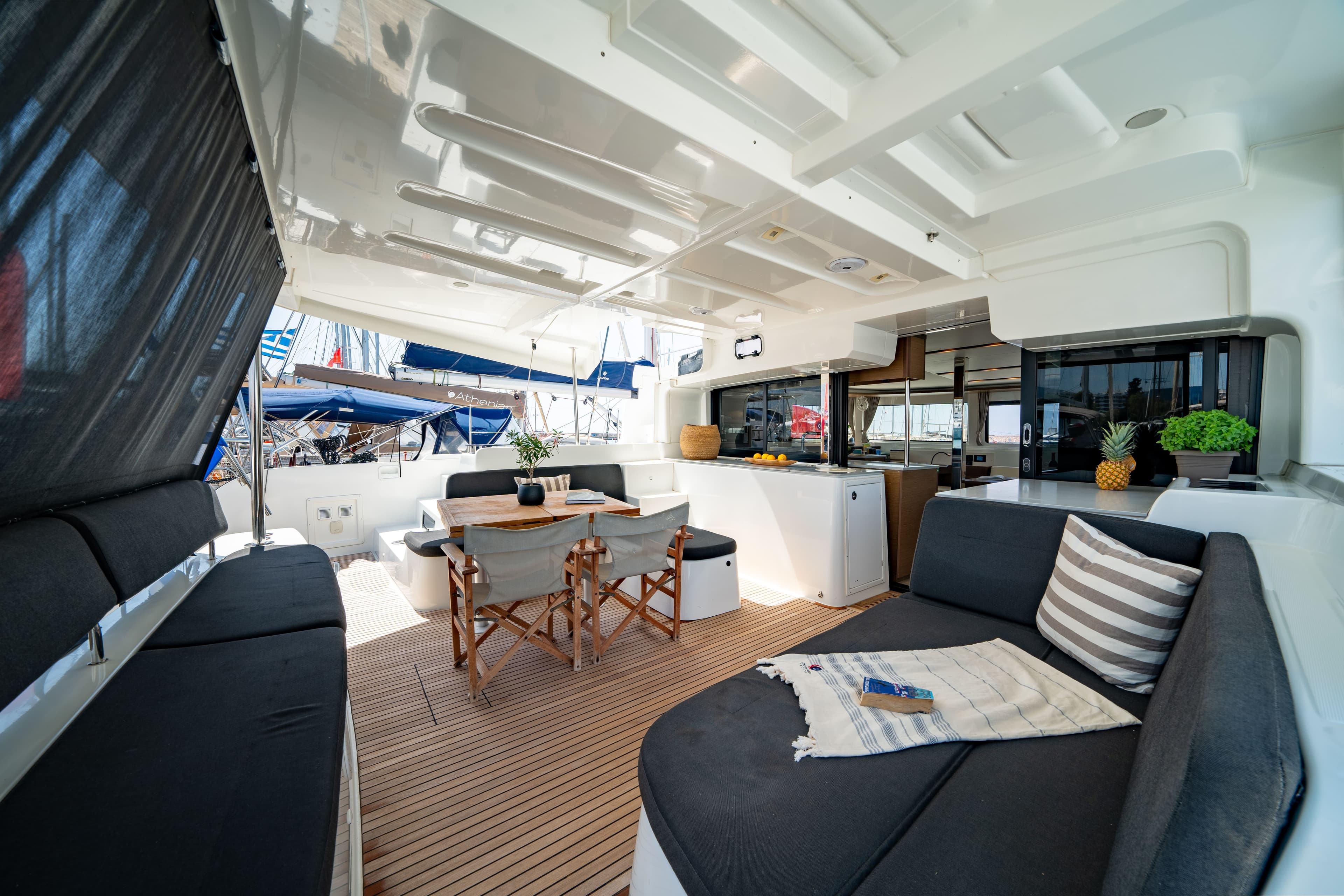 Lagoon 46  - photo 14