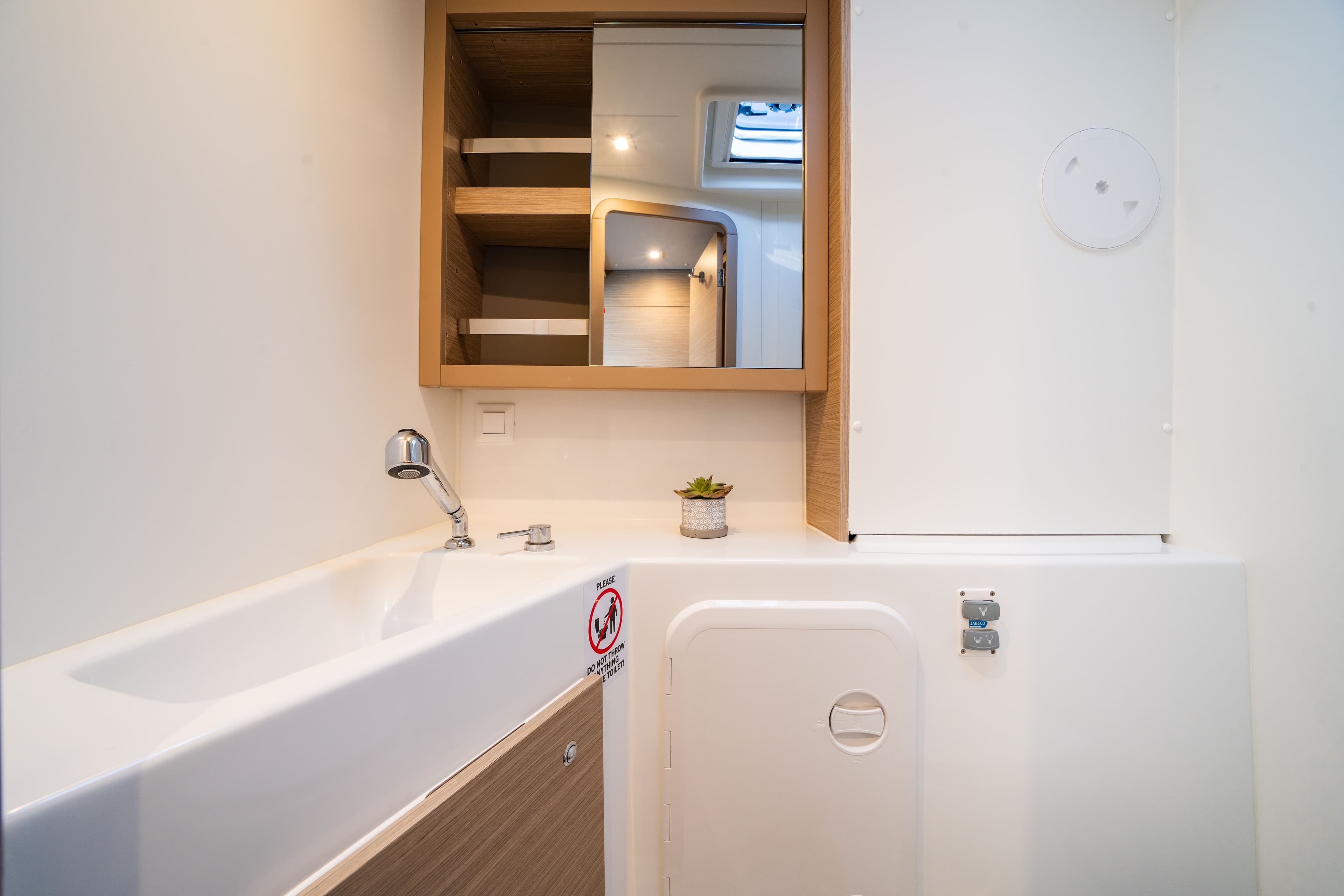 Lagoon 42 - photo 28