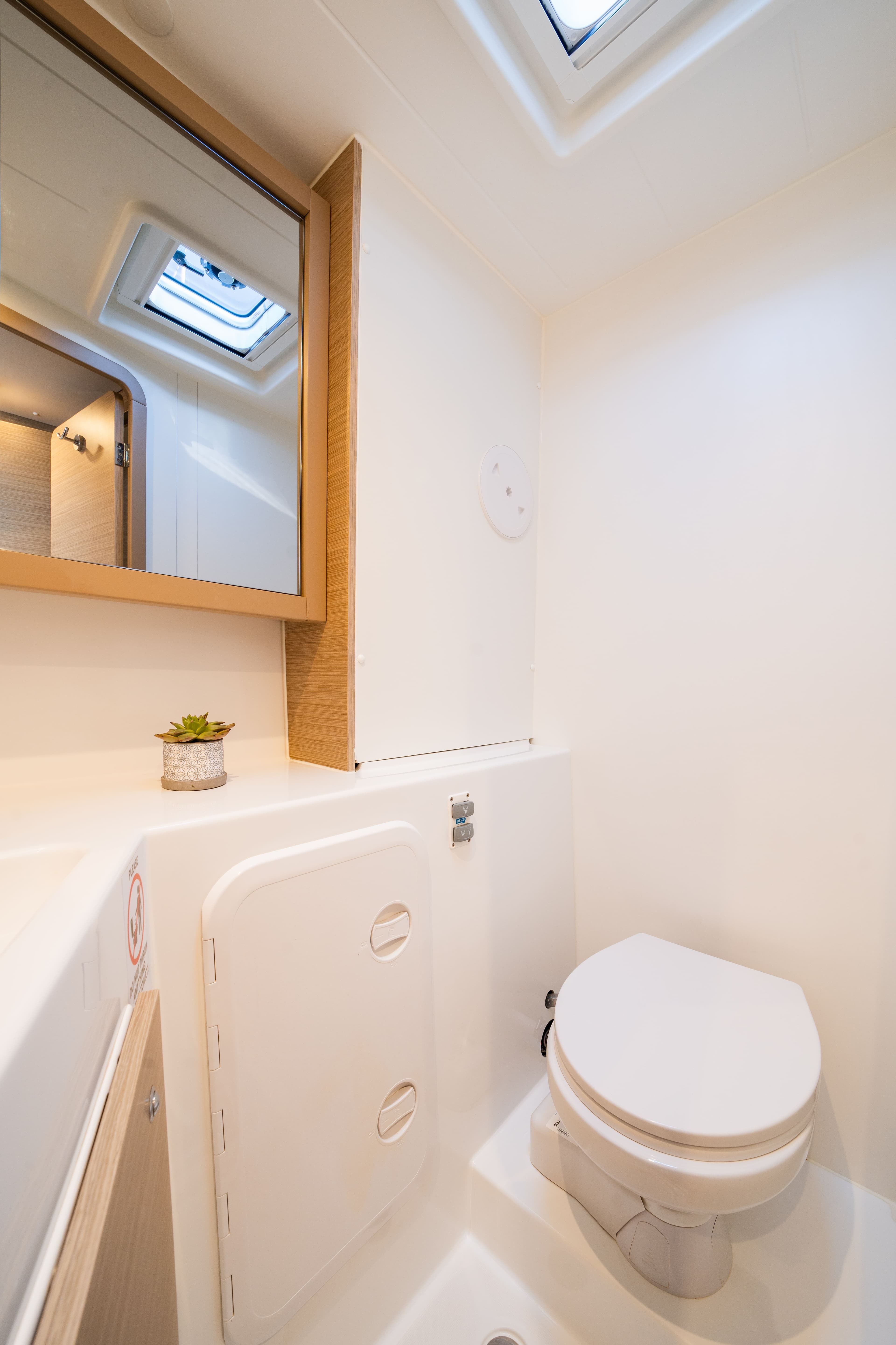 Lagoon 42 - photo 13