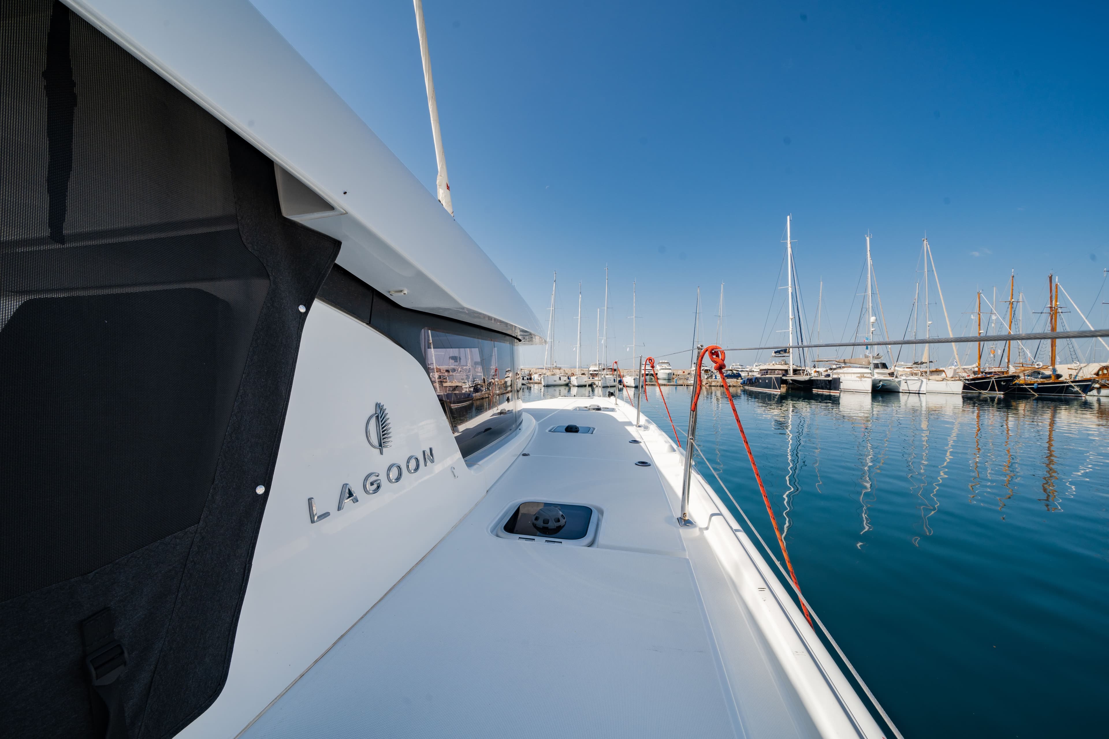 Lagoon 42 - photo 19