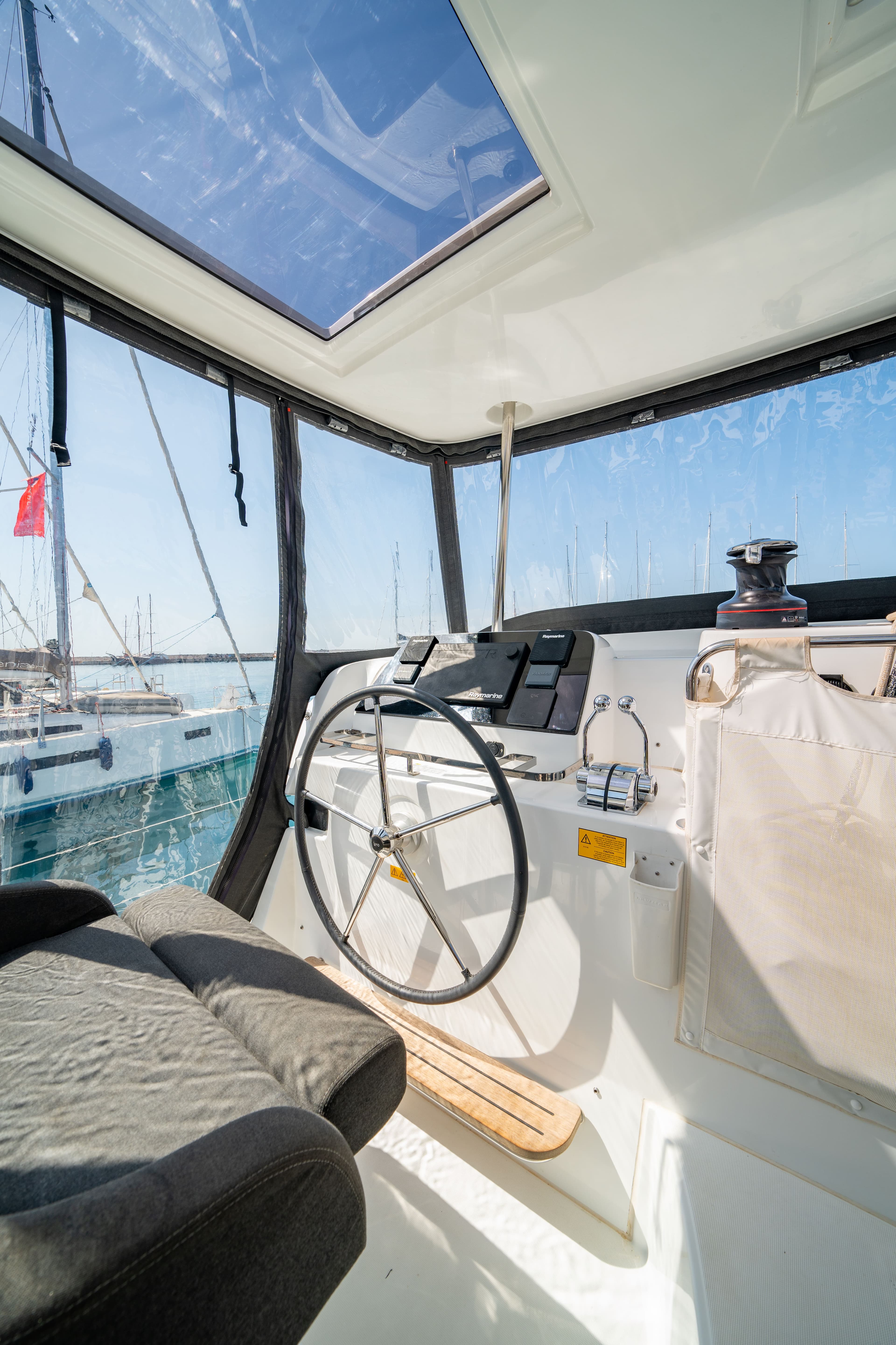 Lagoon 42 - photo 30