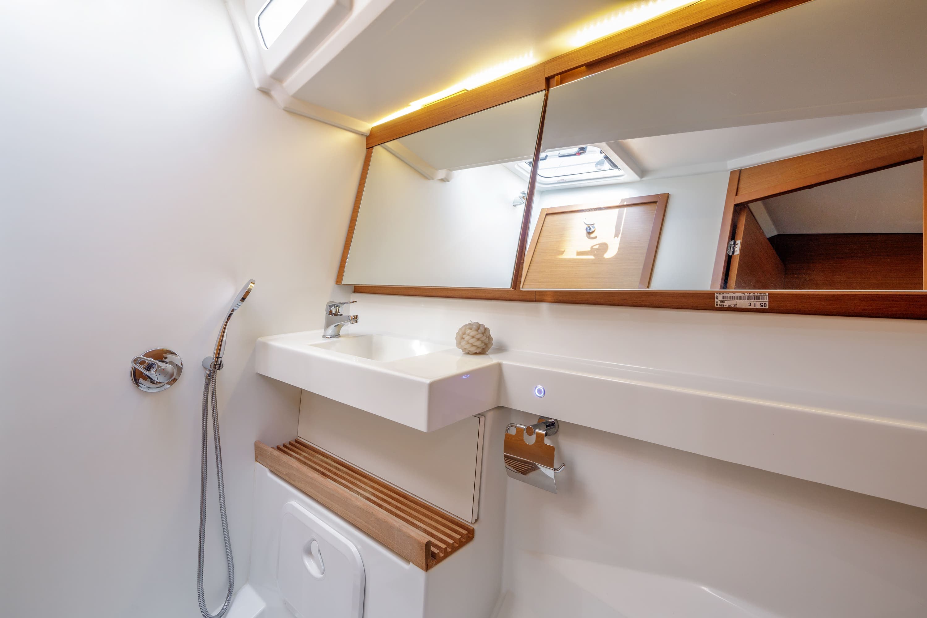 Sun Odyssey 440 - photo 10