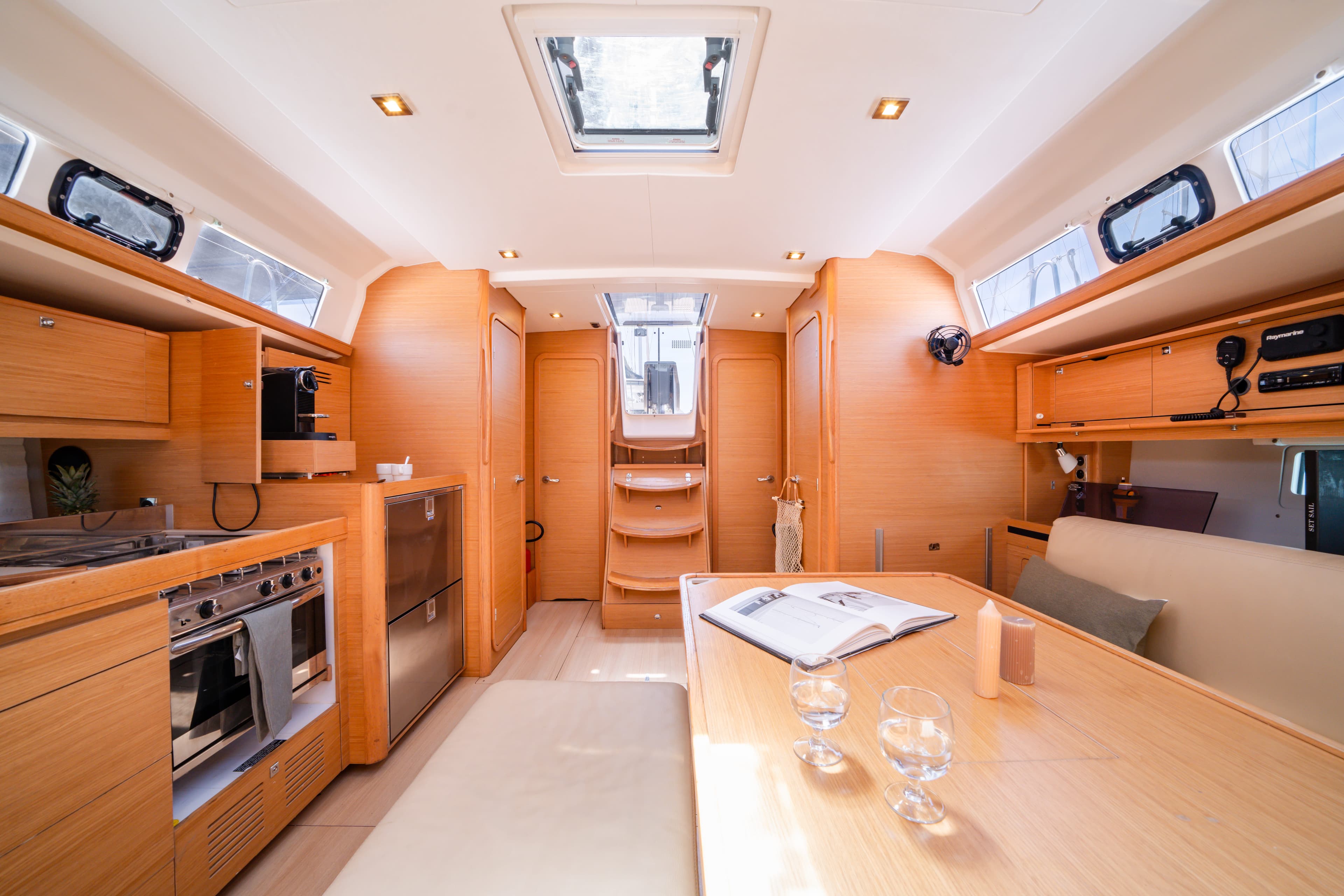 Dufour 460 Grand Large - photo 12