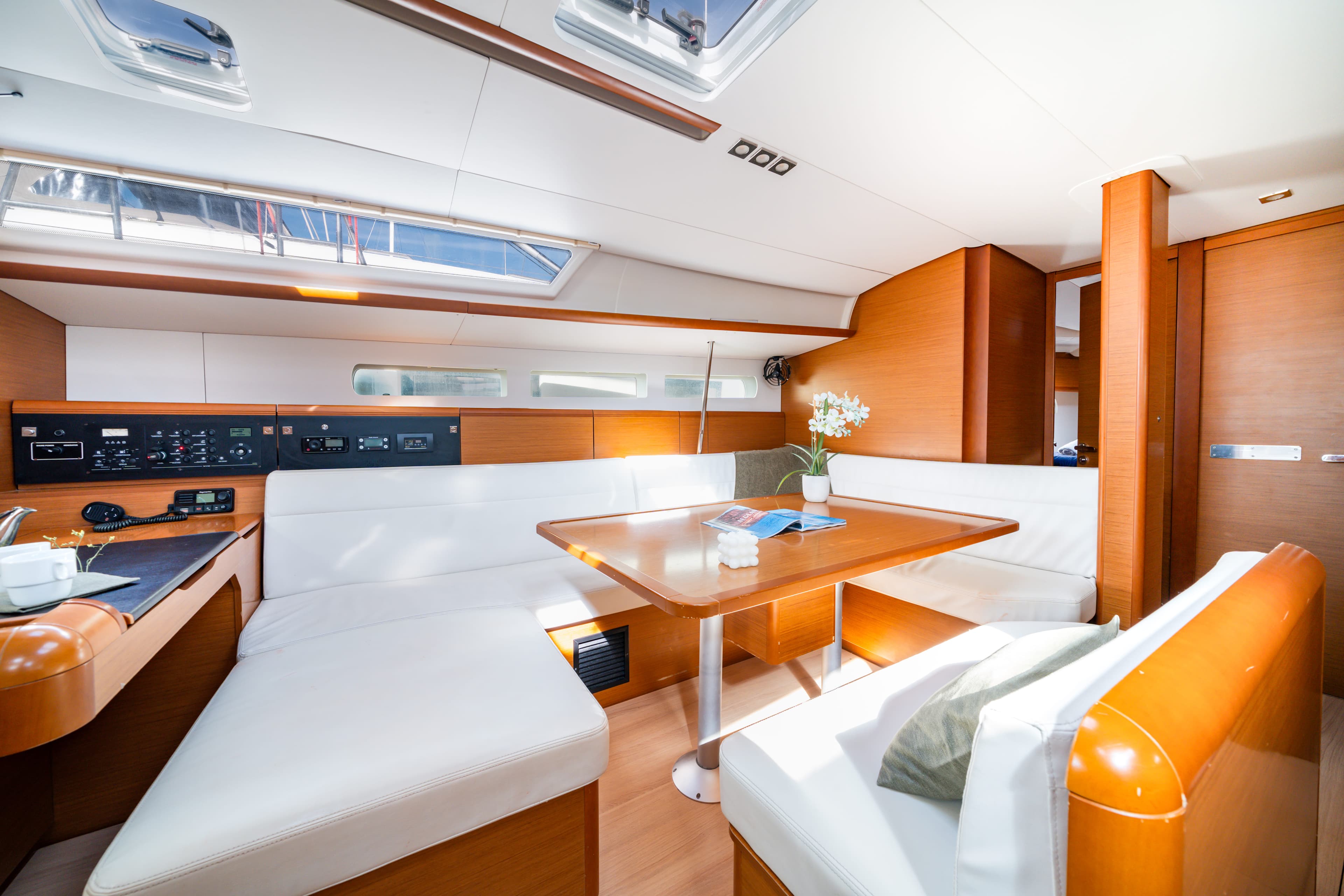 Sun Odyssey 519 - photo 8