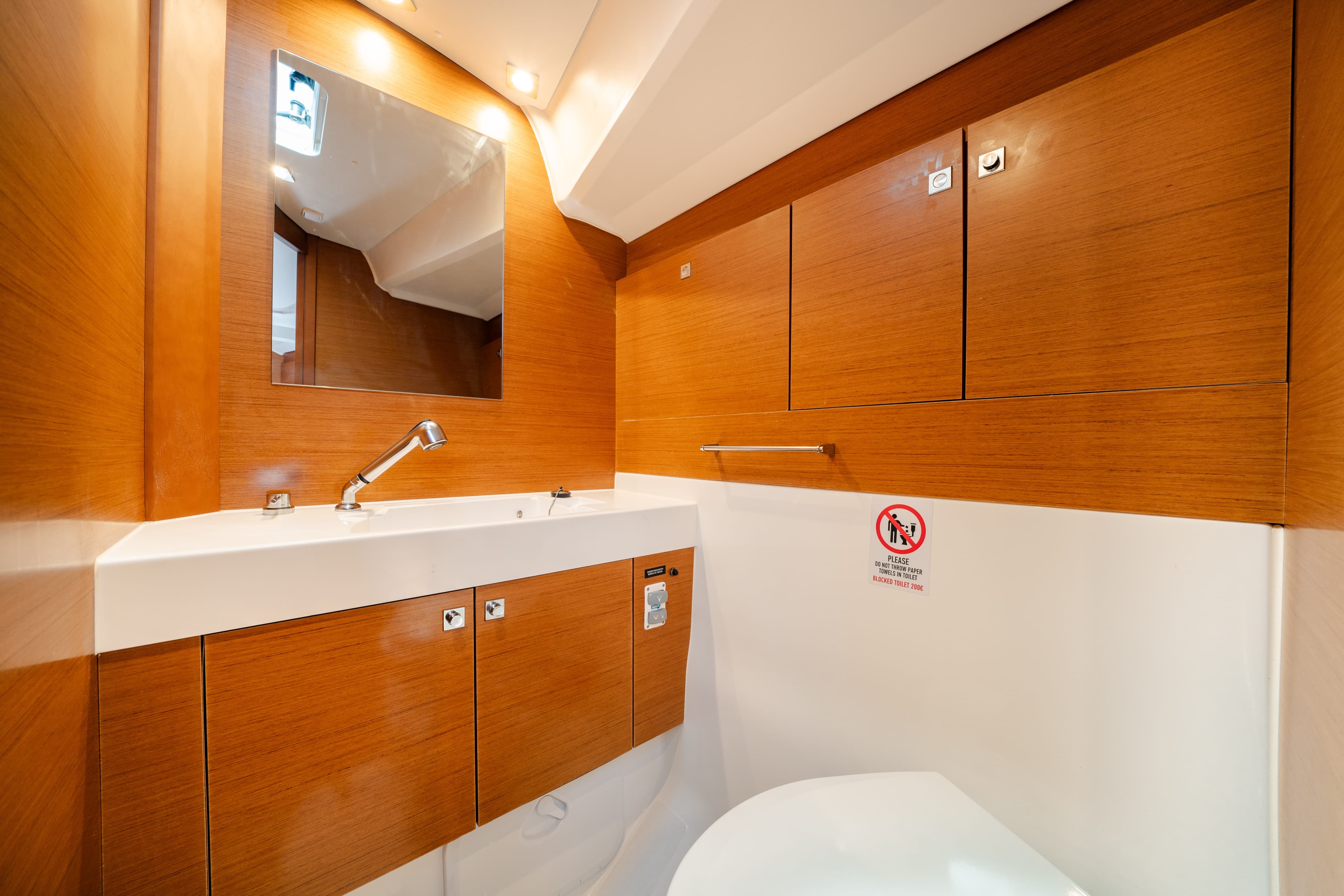 Sun Odyssey 519 - photo 11