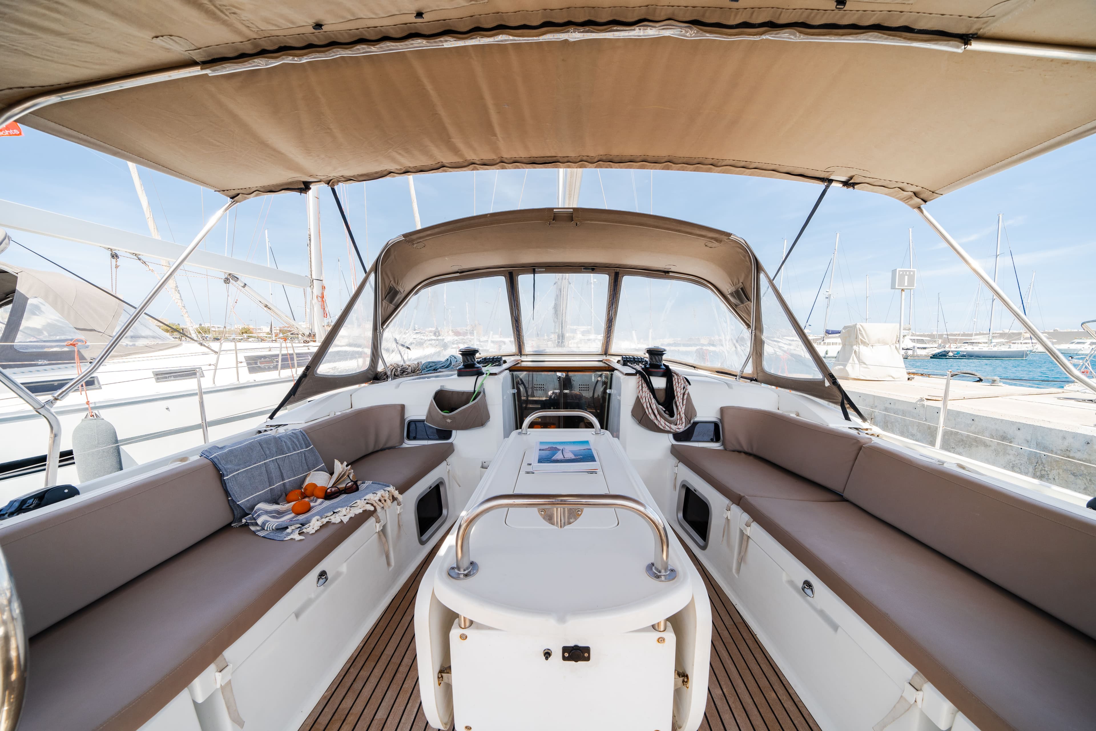 Sun Odyssey 519 - photo 6