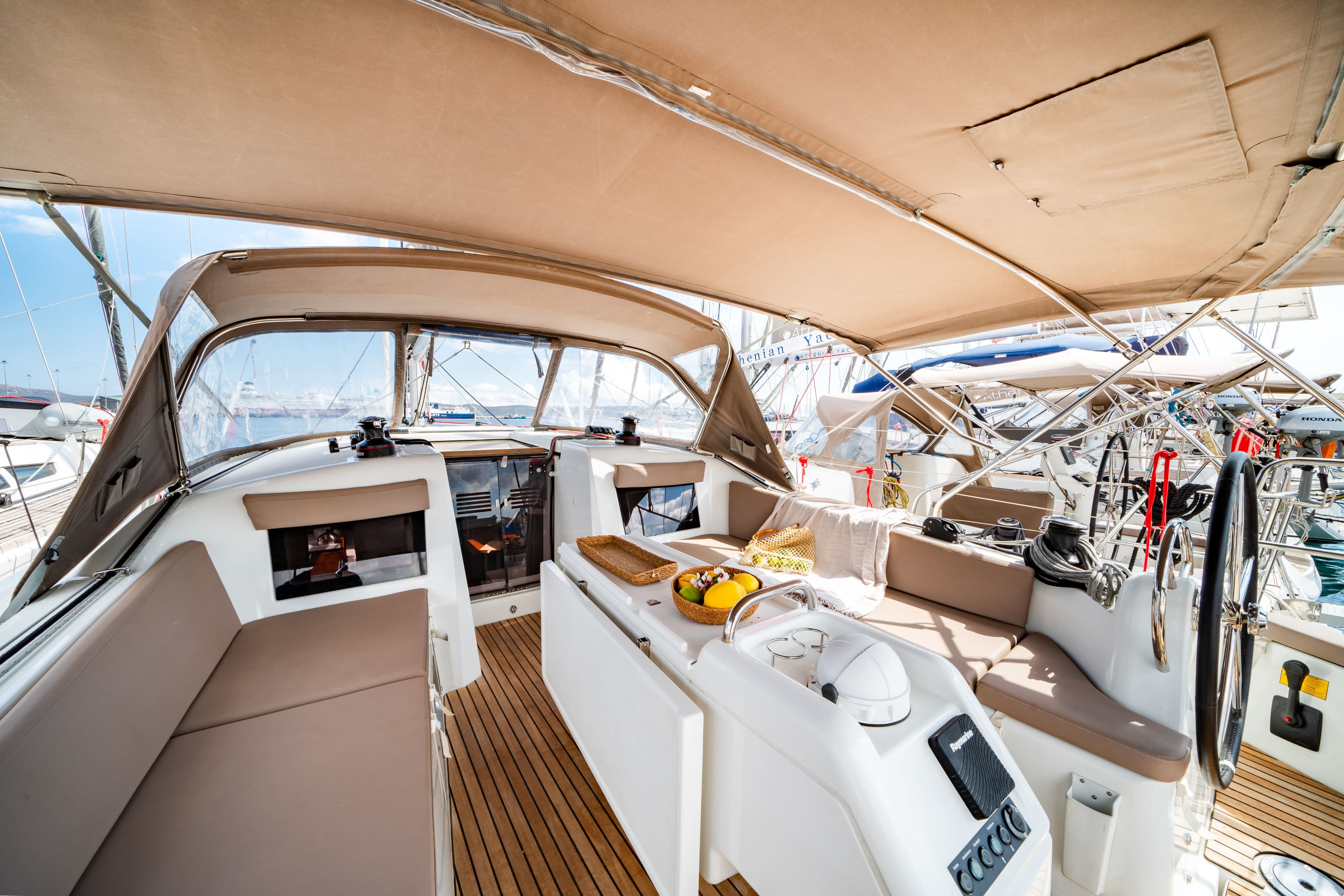 Sun Odyssey 410 - photo 6