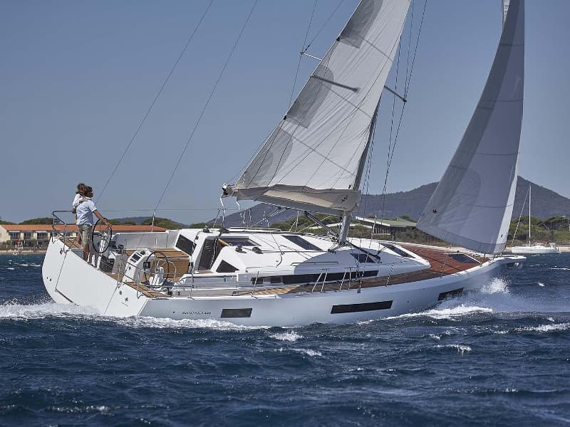 Sun Odyssey 440 - photo