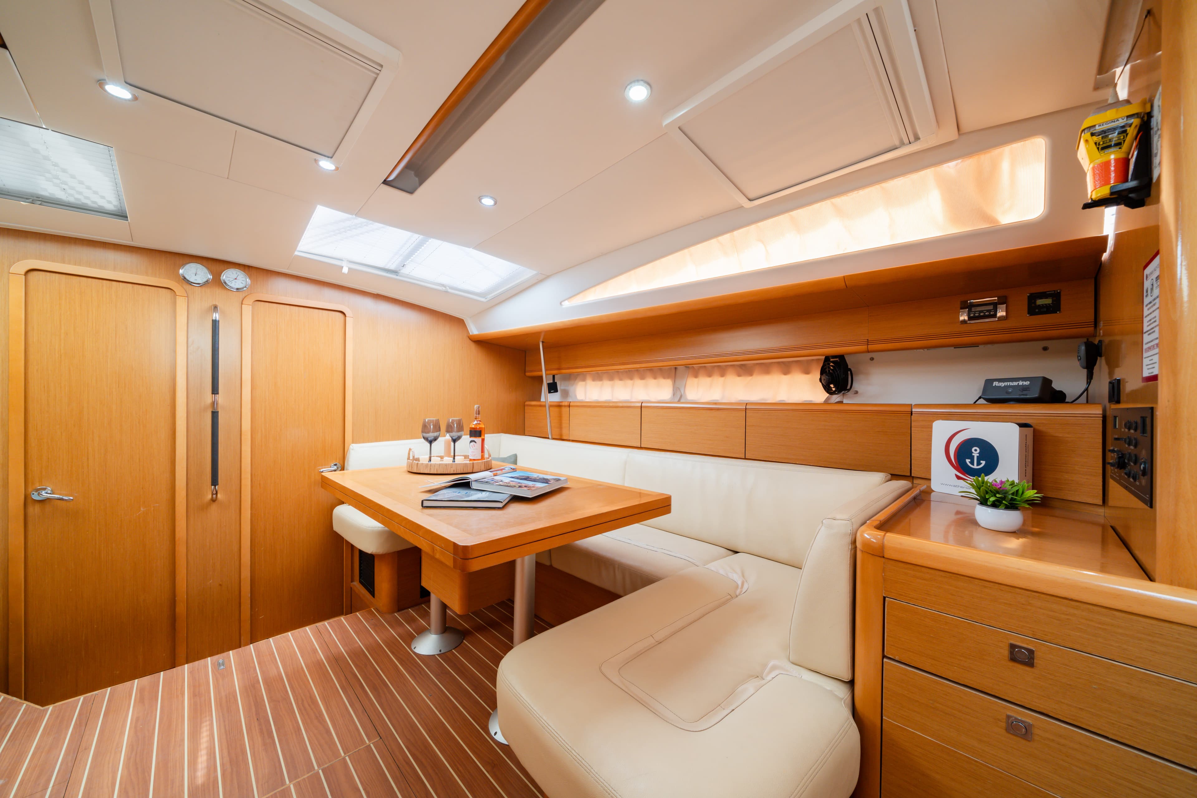 Jeanneau 53 - photo 11