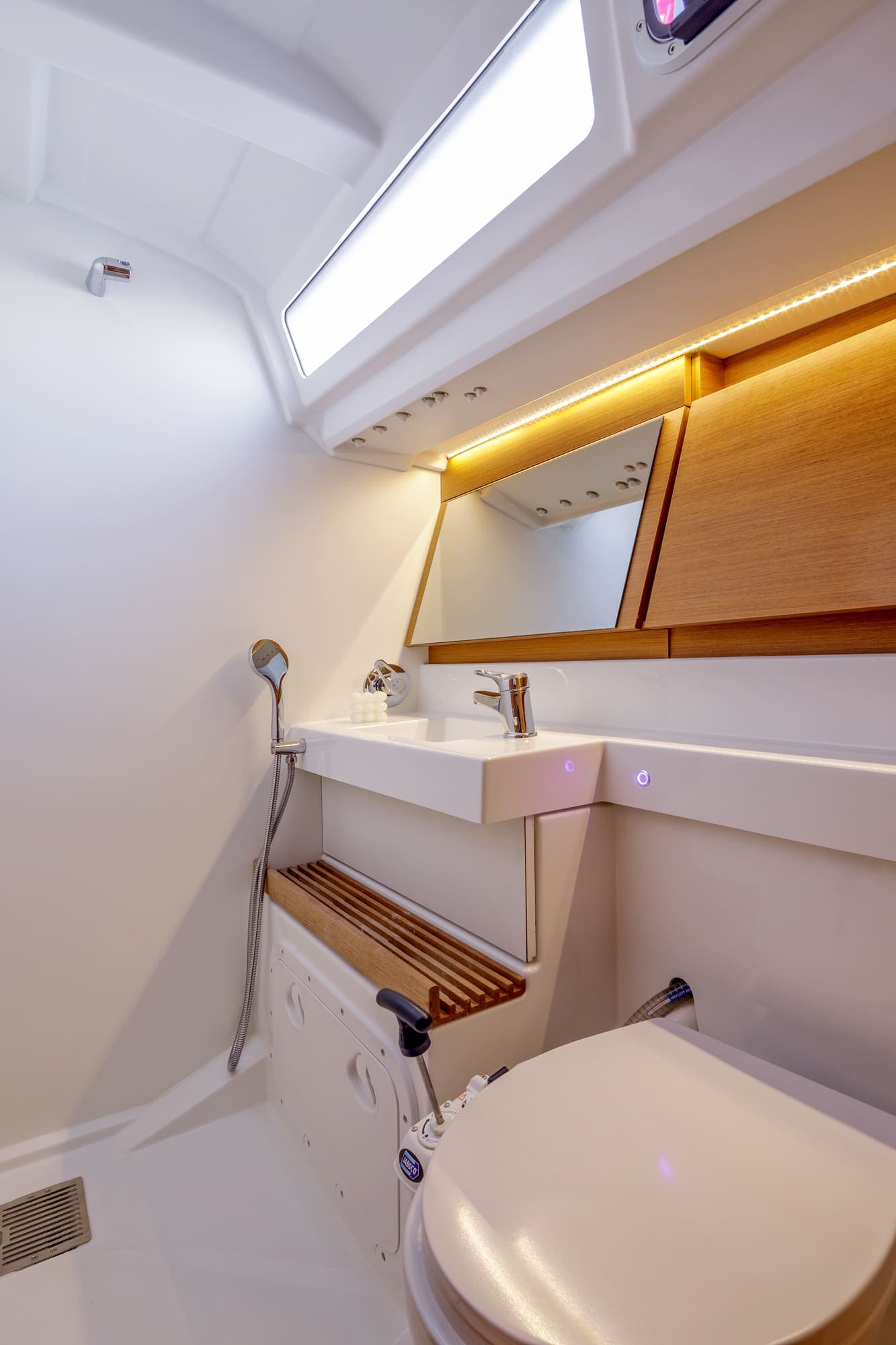 Sun Odyssey 440 - photo 15