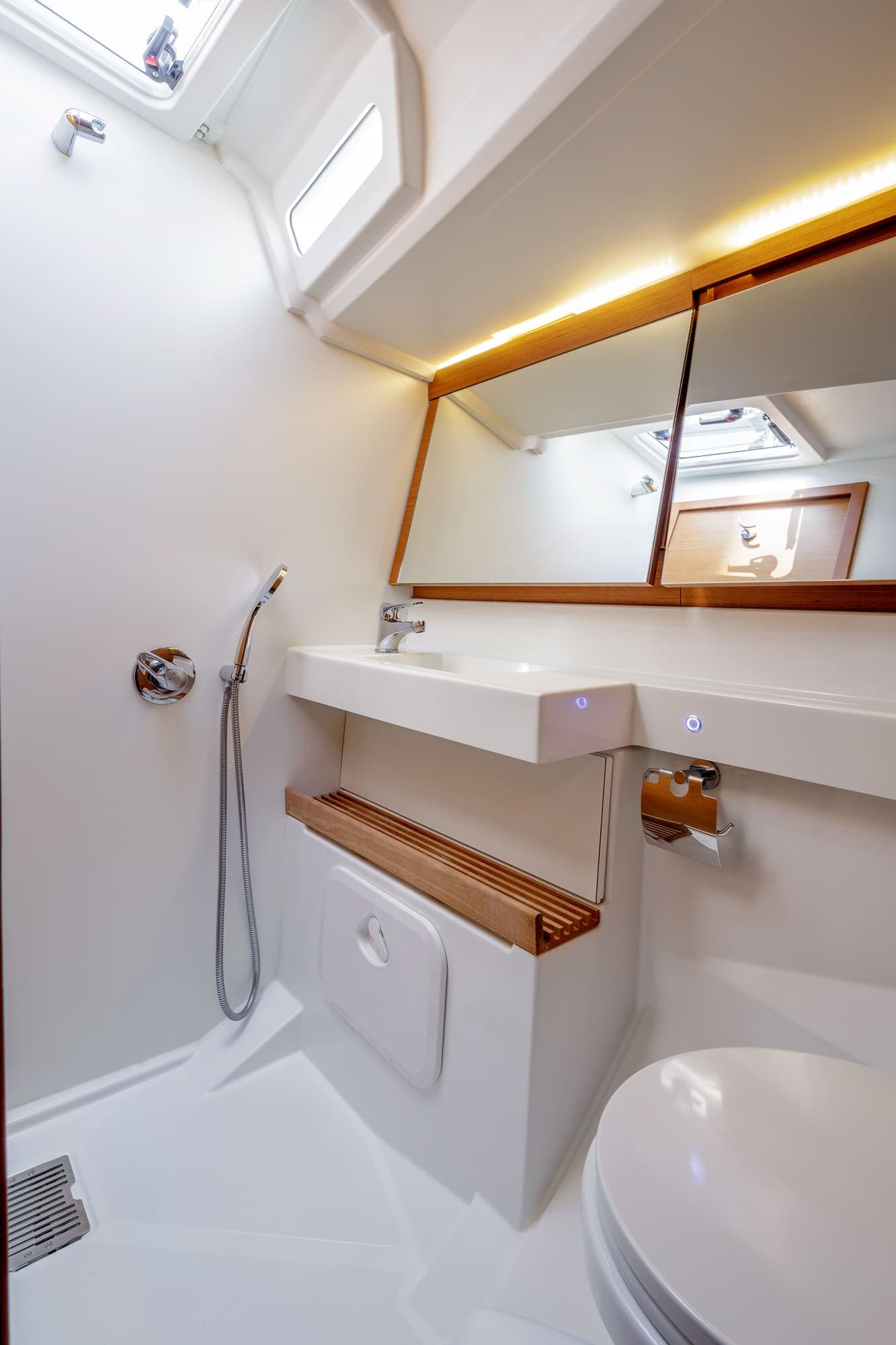 Sun Odyssey 440 - photo 10