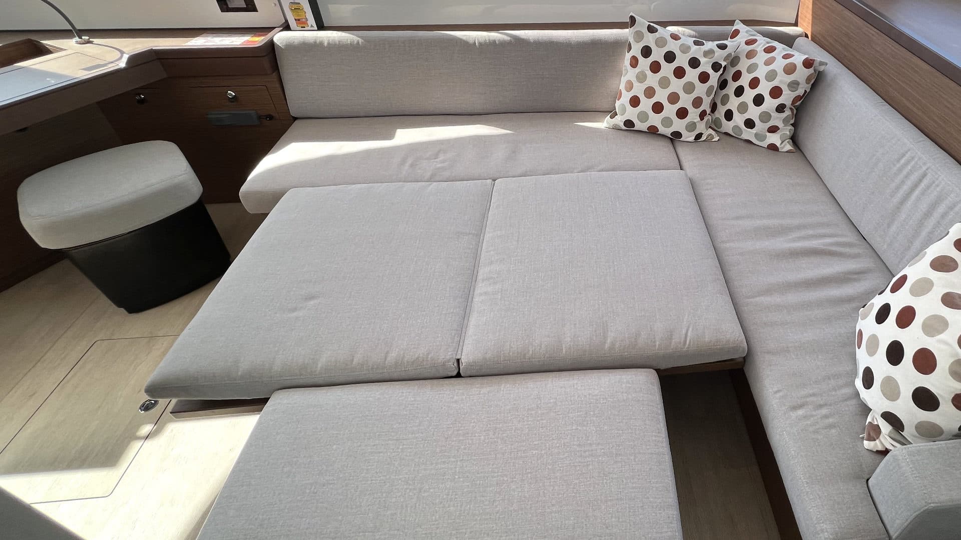 Lagoon 46  - photo 23