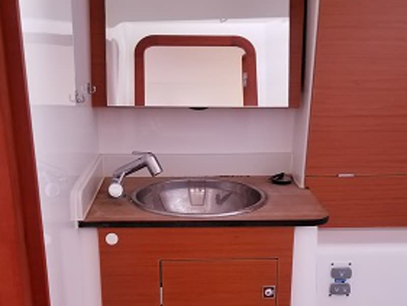 Dufour 350 Grand Large - photo 4