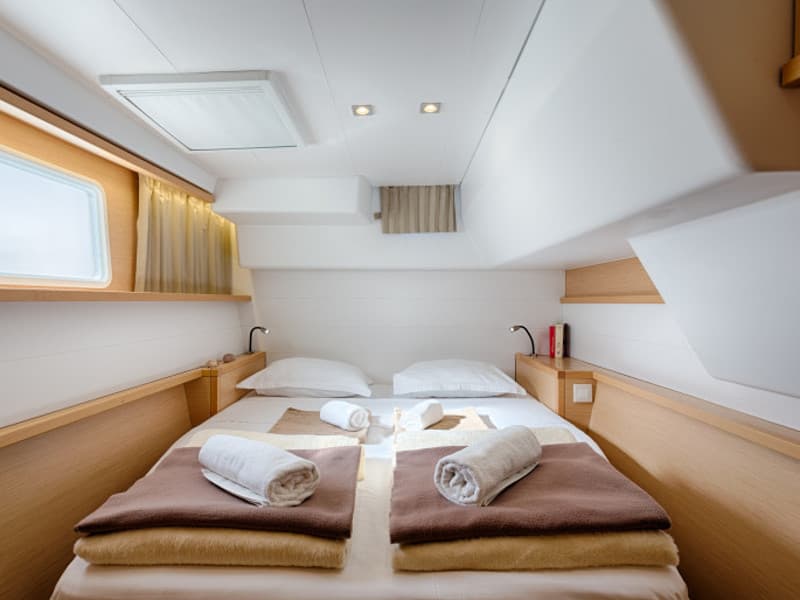 Lagoon 450 Fly - photo 11