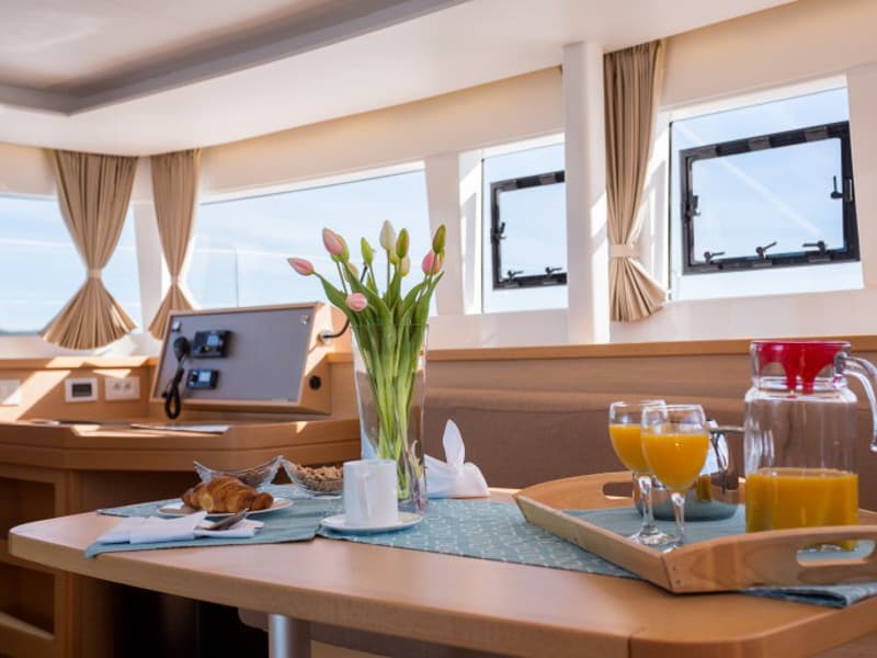 Lagoon 450 Fly - photo 9