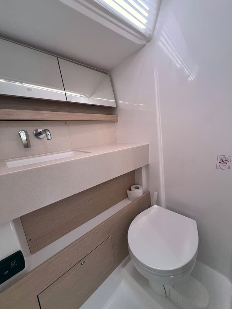 Dufour 470 - photo 34